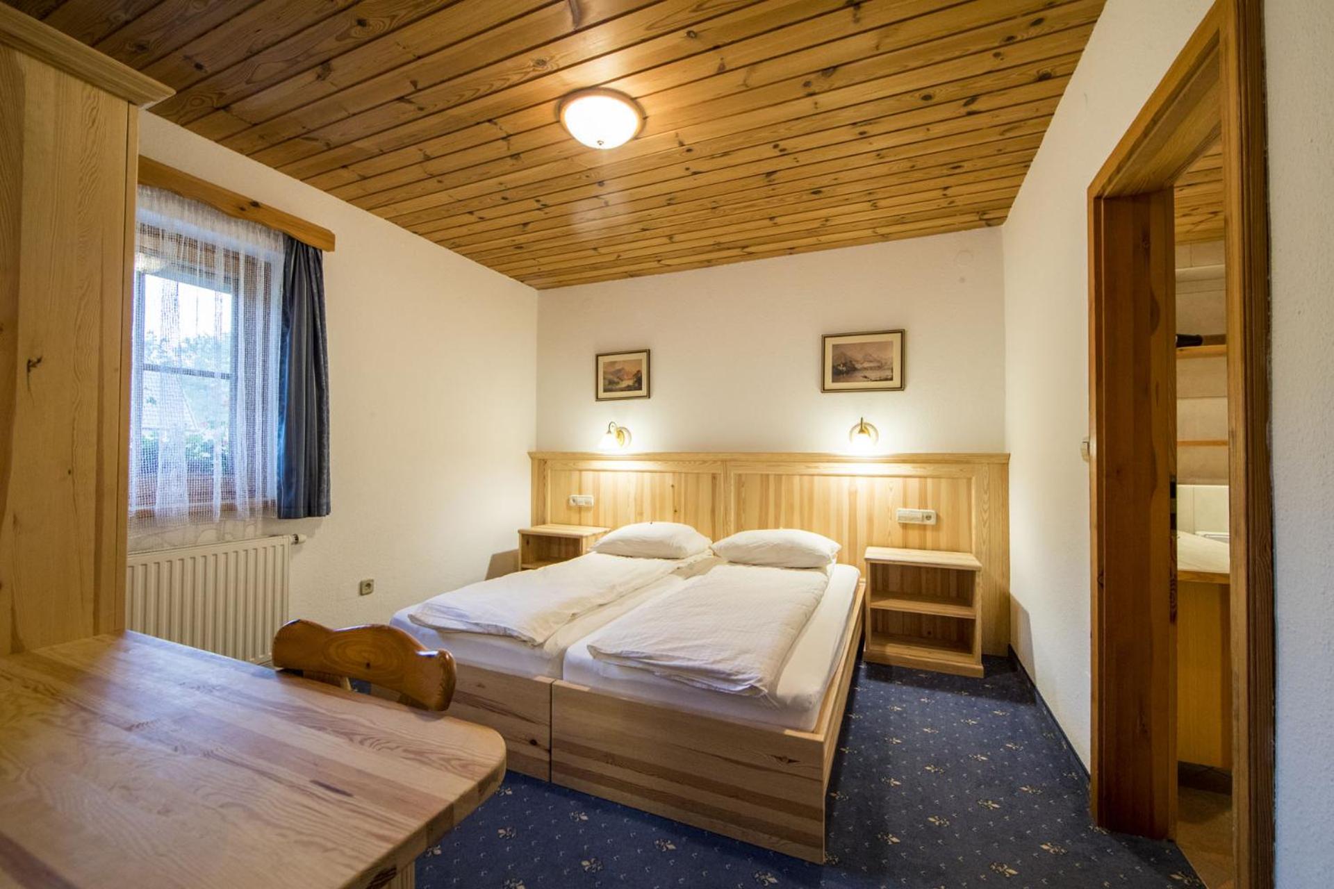 Economy Double Room with Balcony photo 2