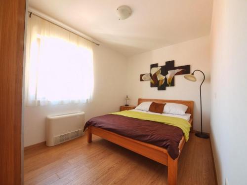 Two Bedroom Apartment with Balcony and Sea View photo 1