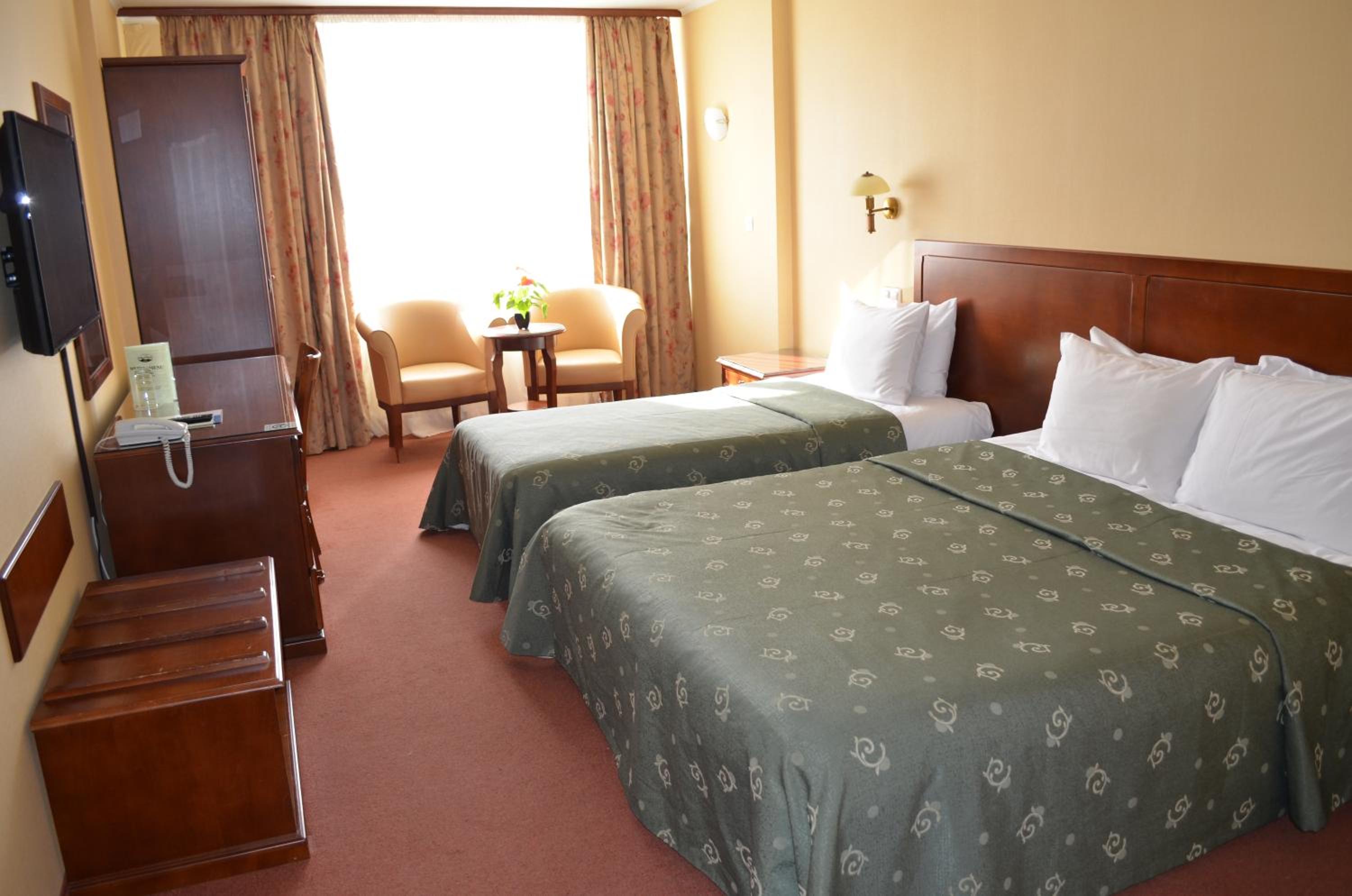 Deluxe Triple Room photo 2