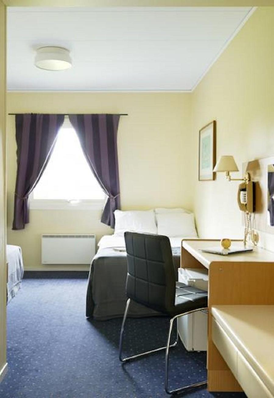 Twin Room - Photo 4