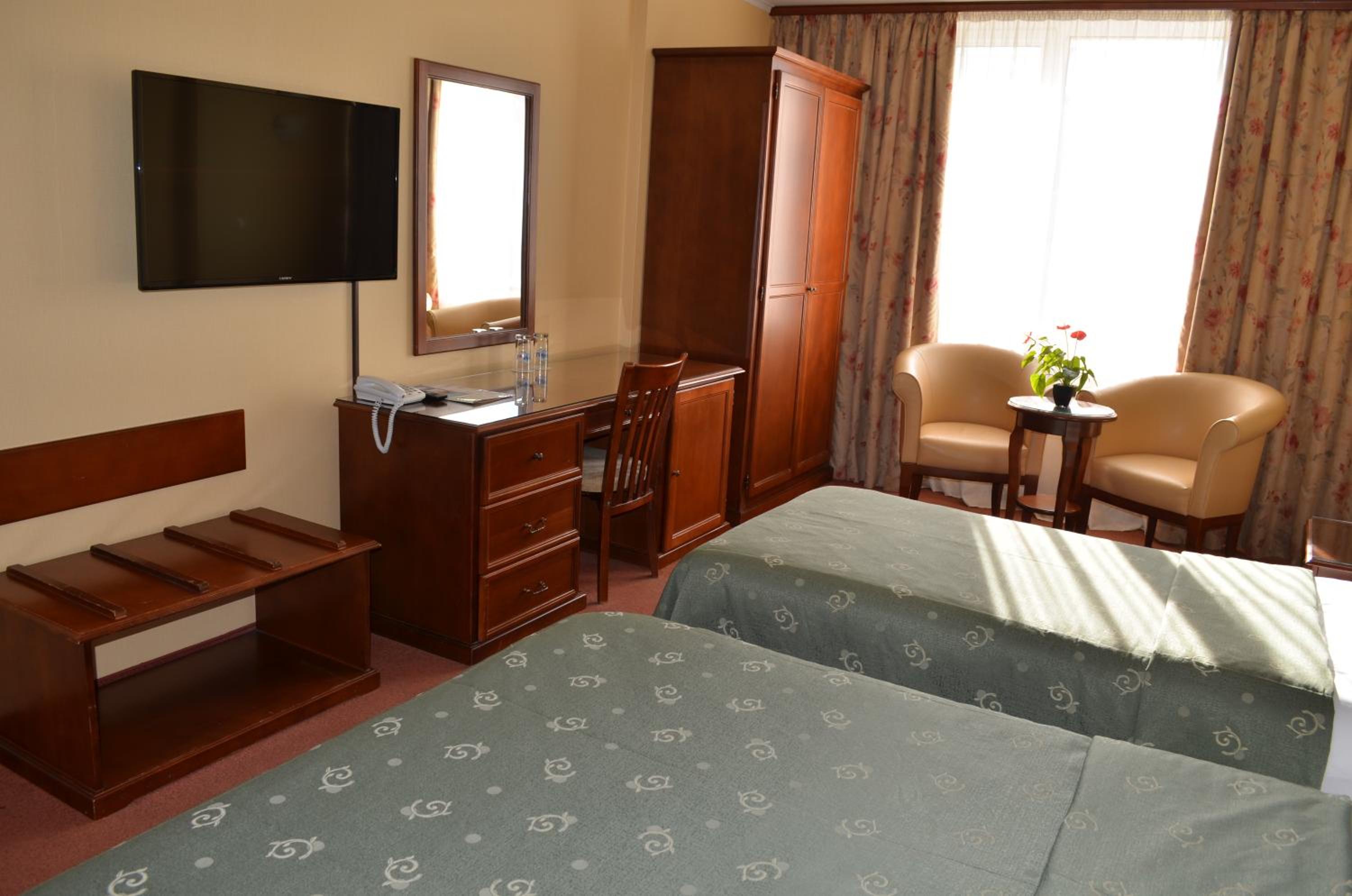 Deluxe Triple Room