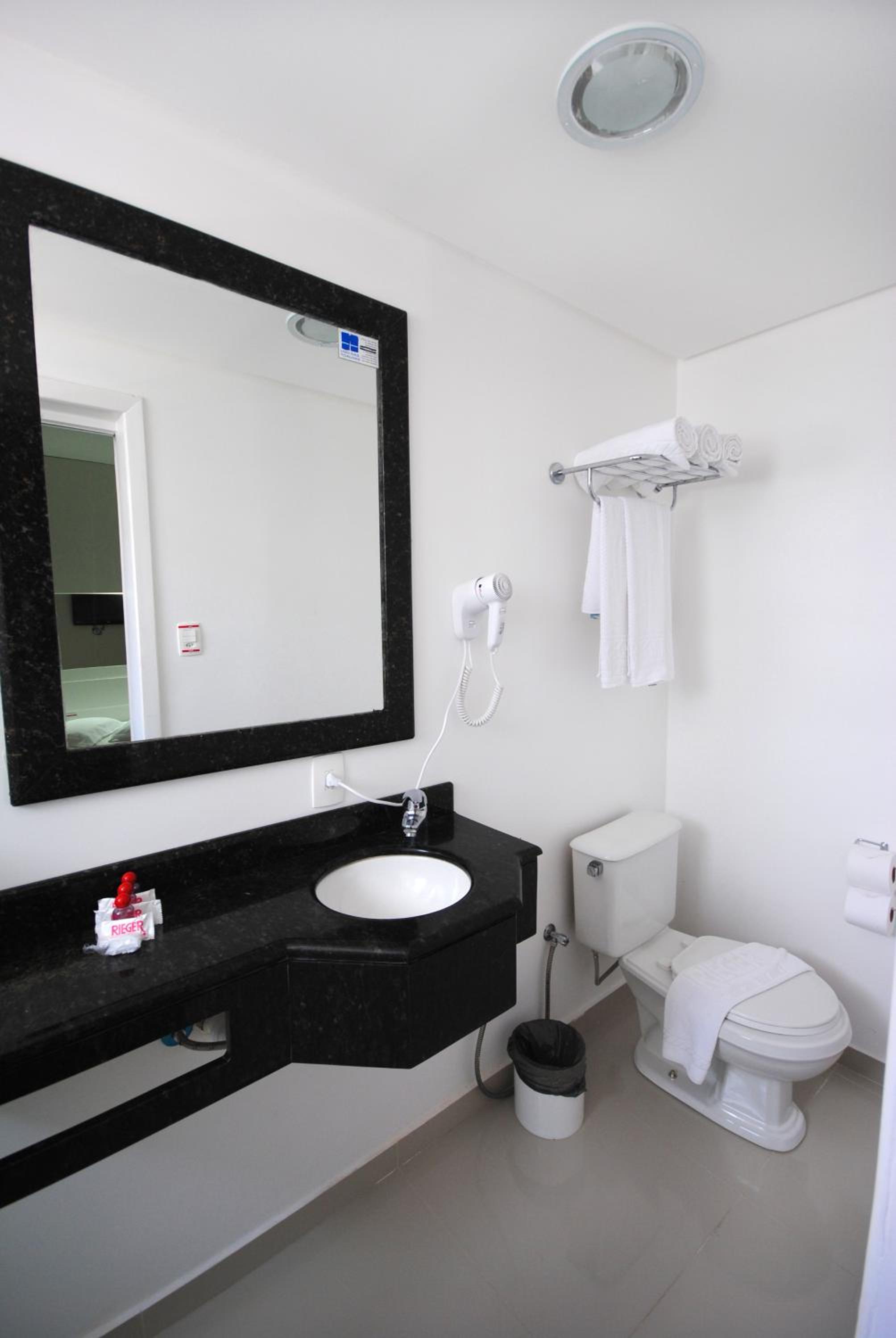 Classic Triple Room - Photo 6
