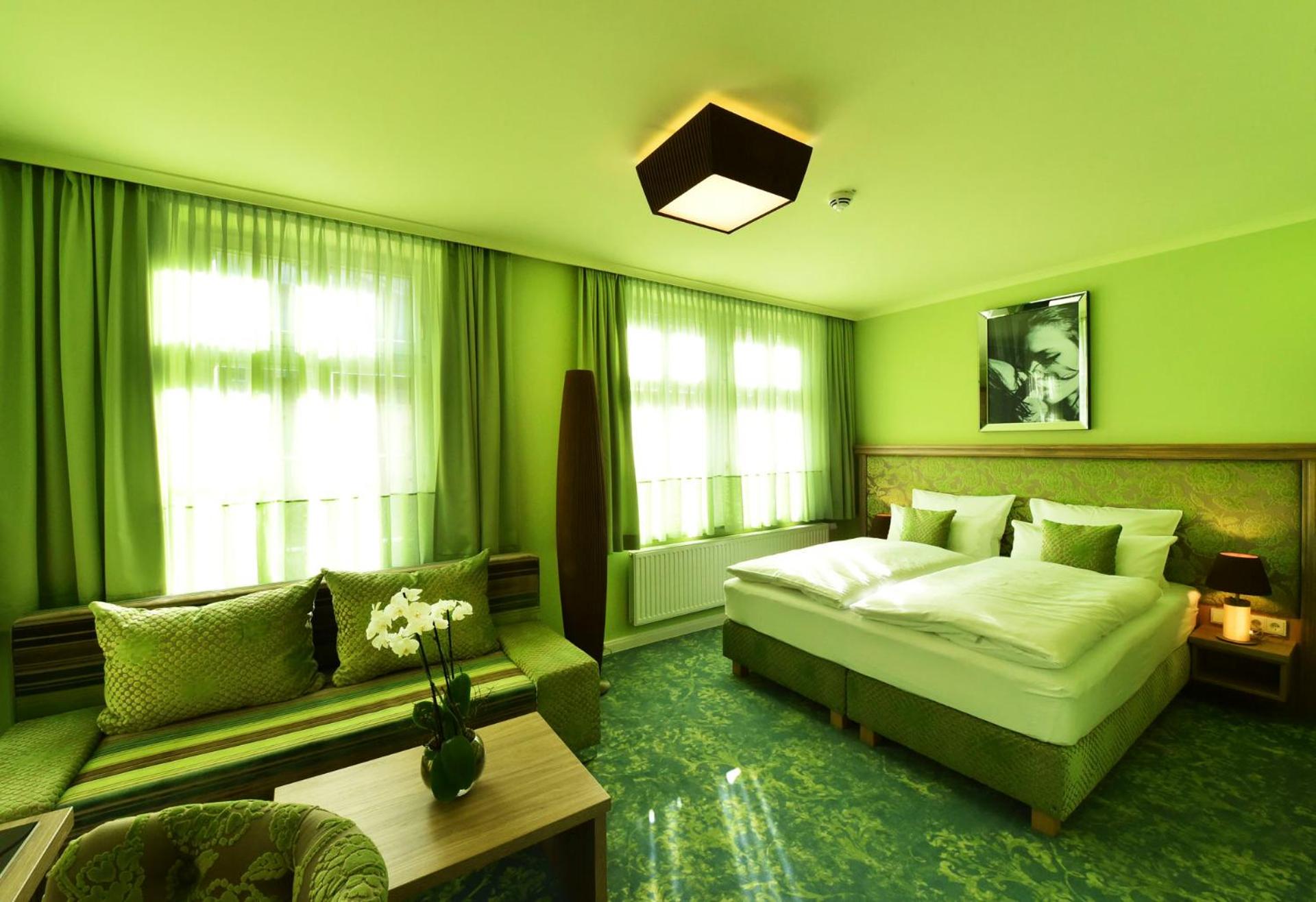 Large Double Room