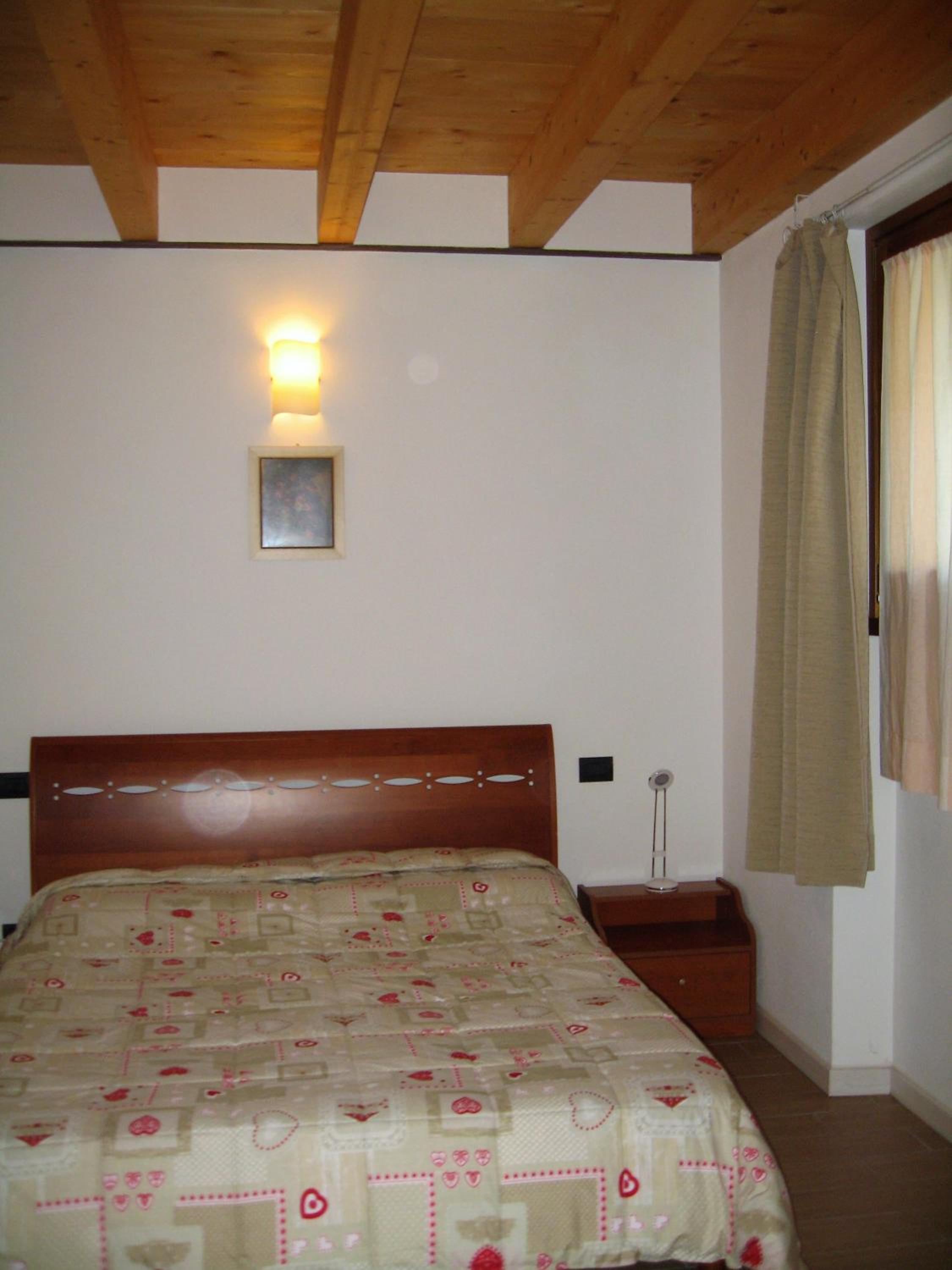 Apartment with Lake View photo 3