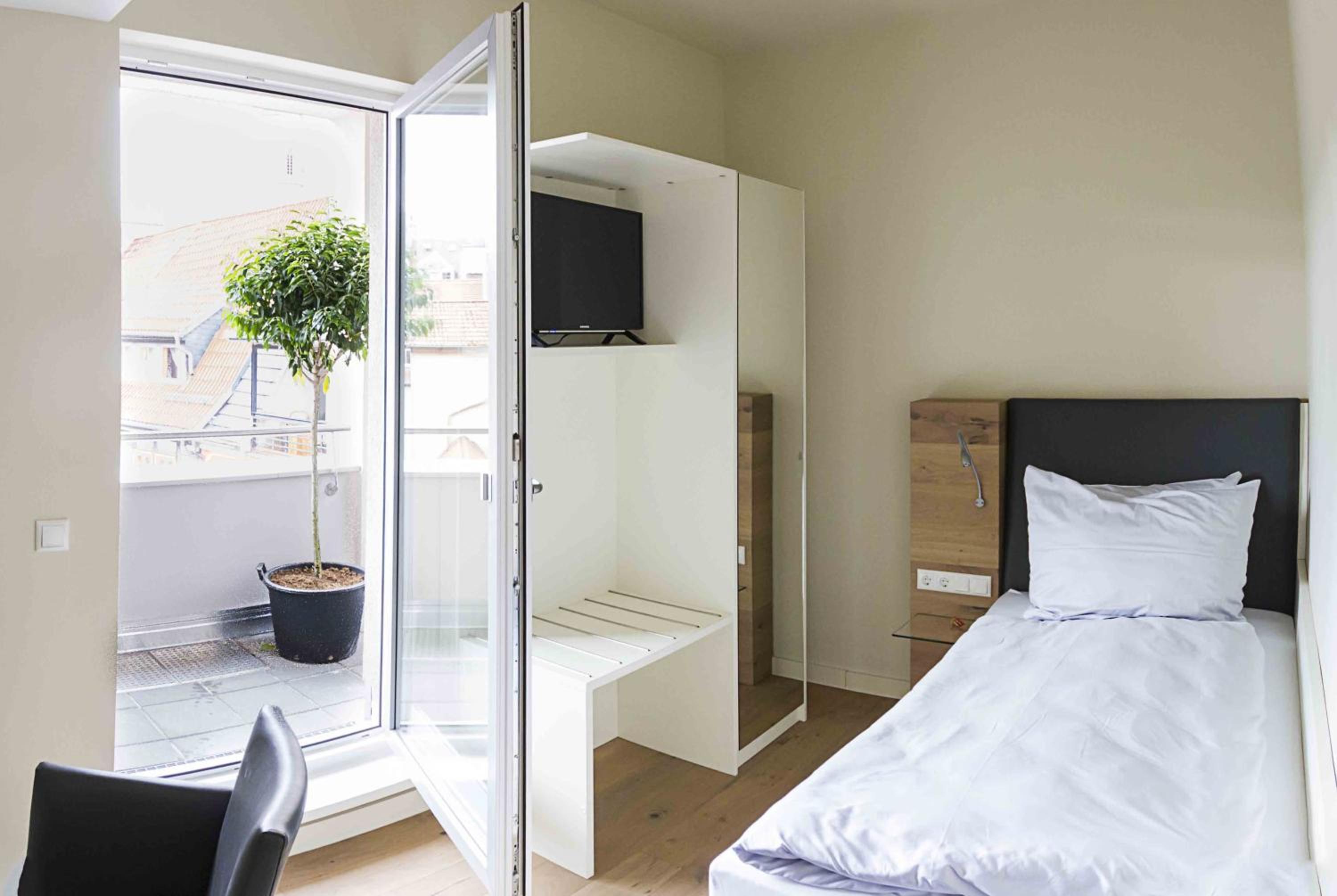 Small Single Room