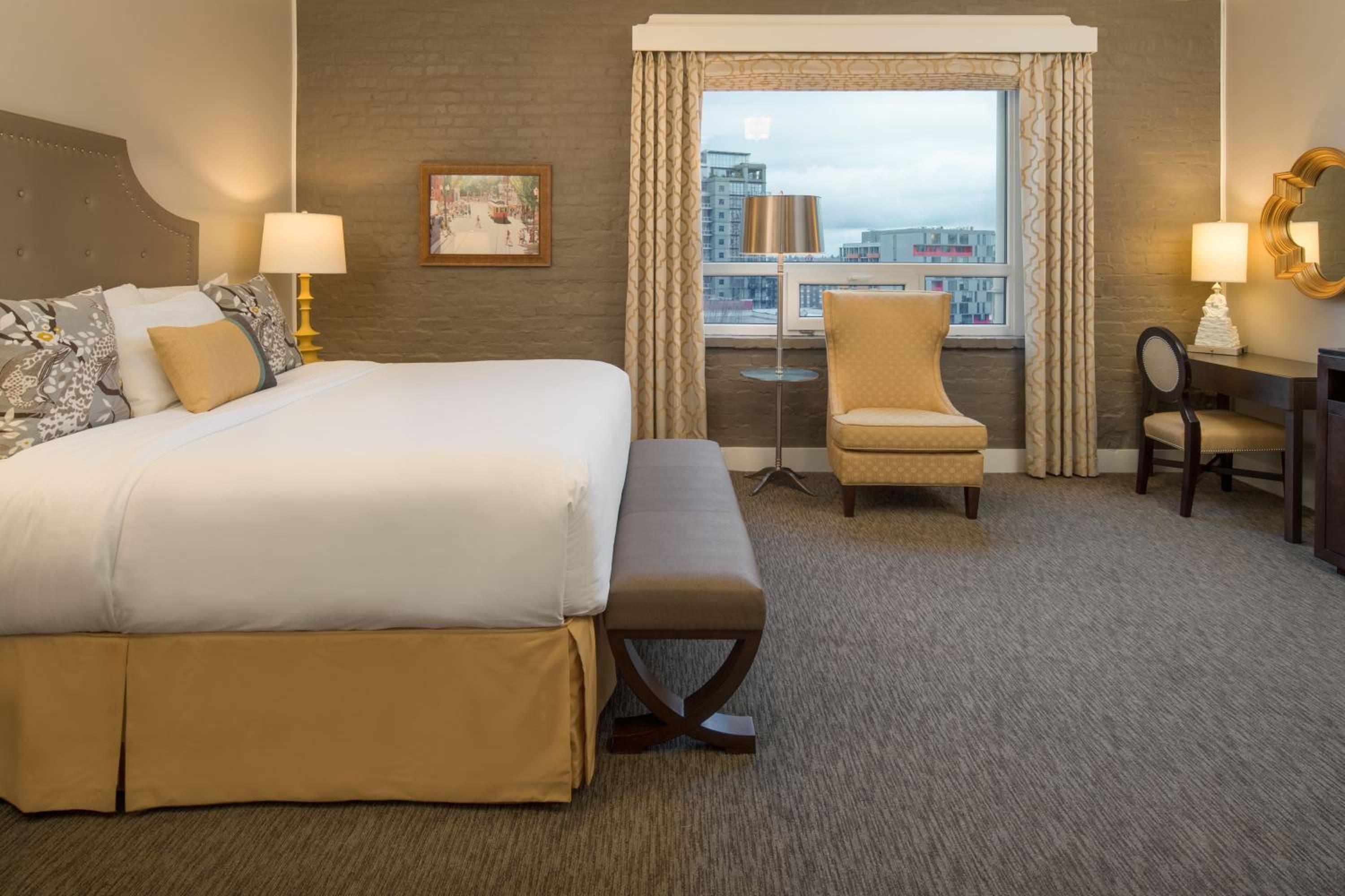 Deluxe King Room