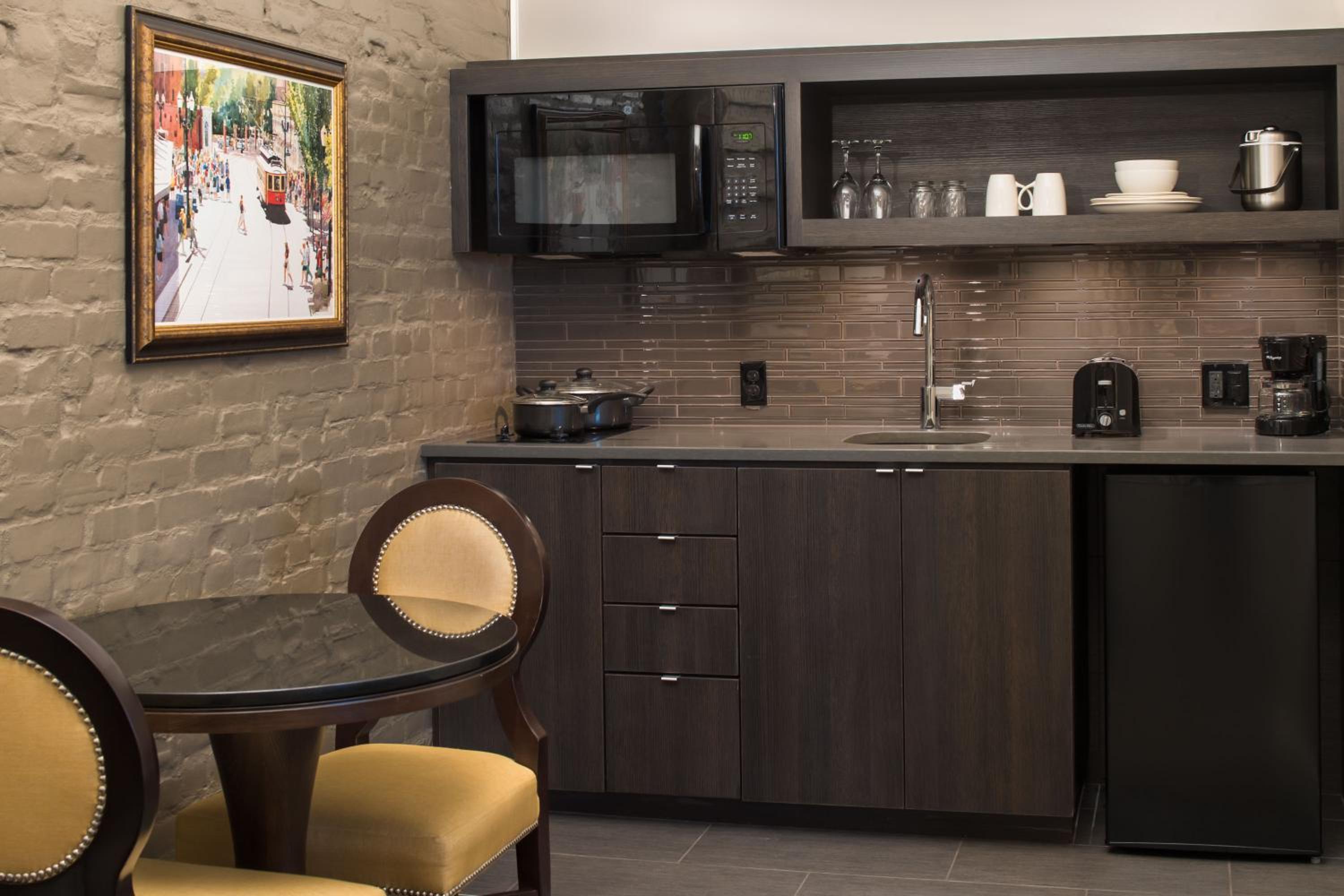 Premiere Corner King with Kitchen