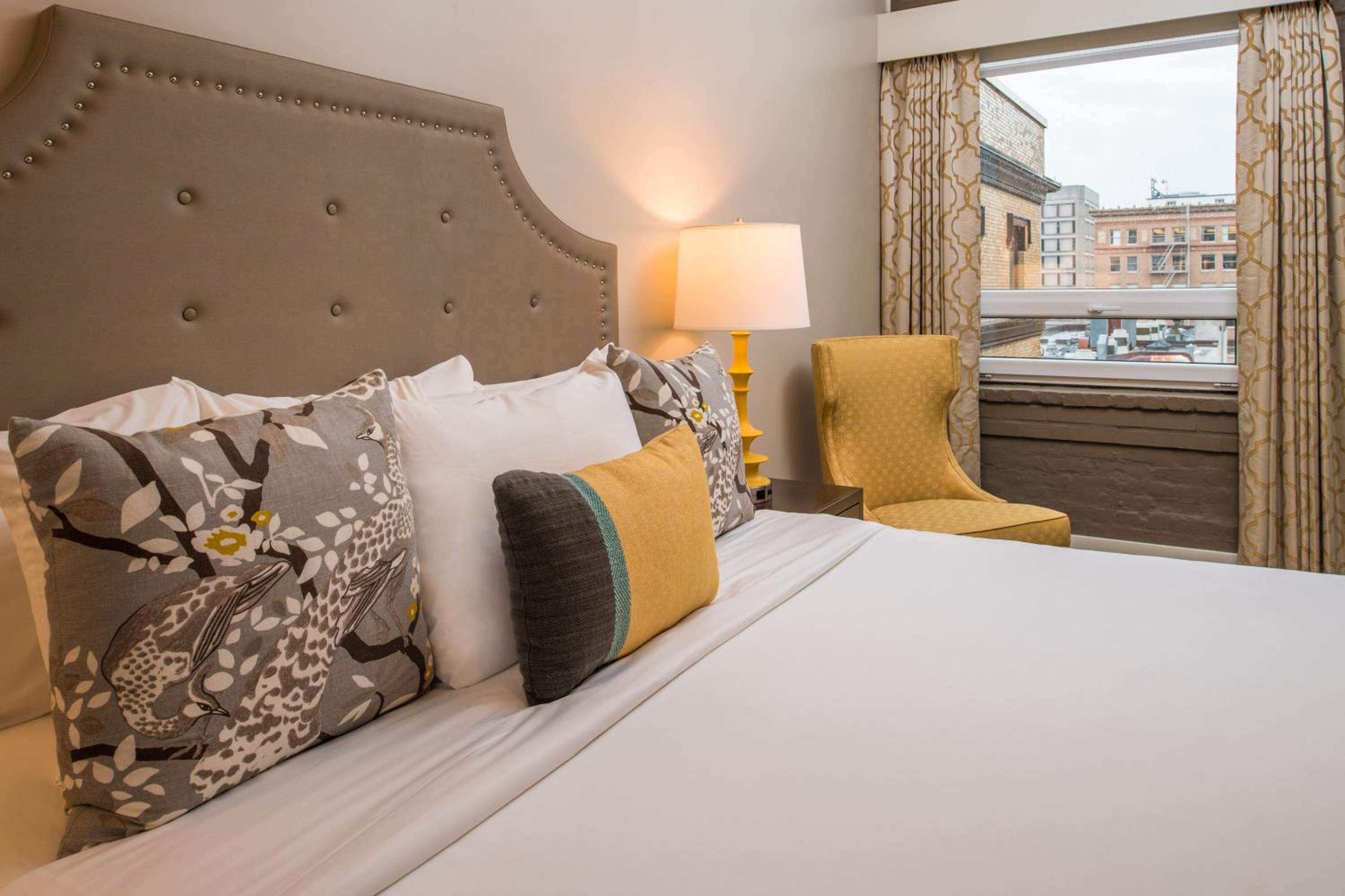 Master Suite thumbnail 6