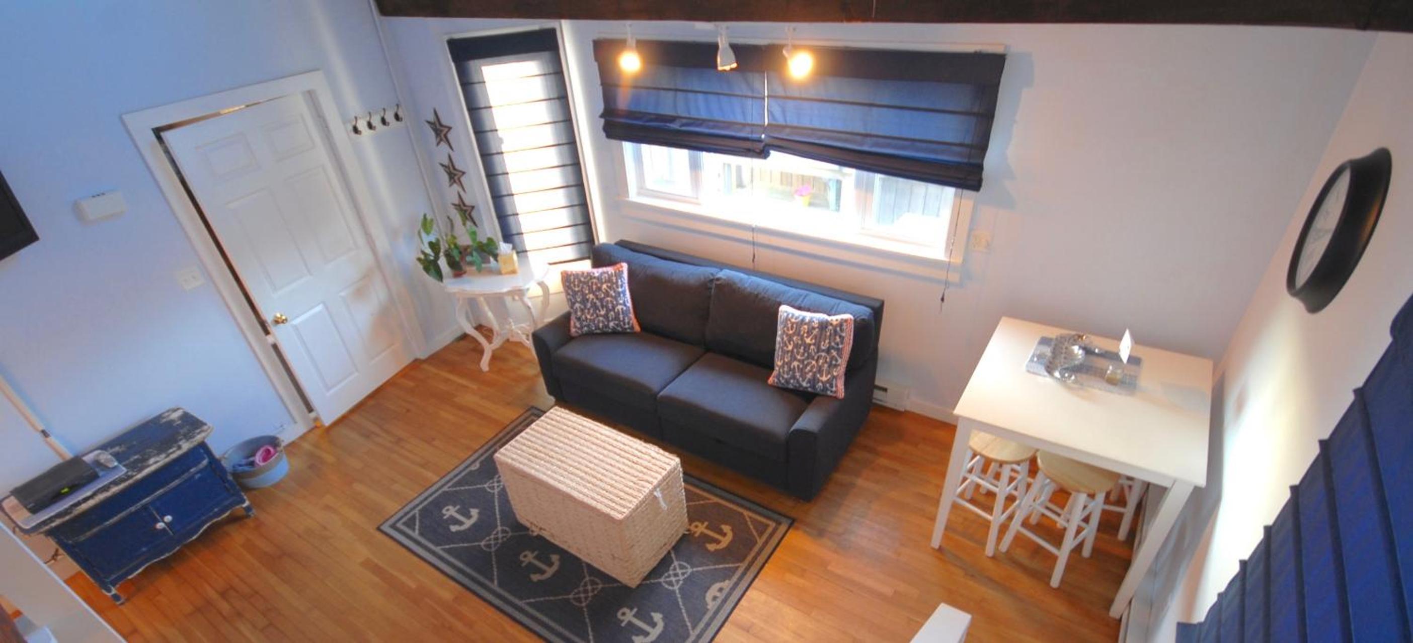 Apartment photo 2