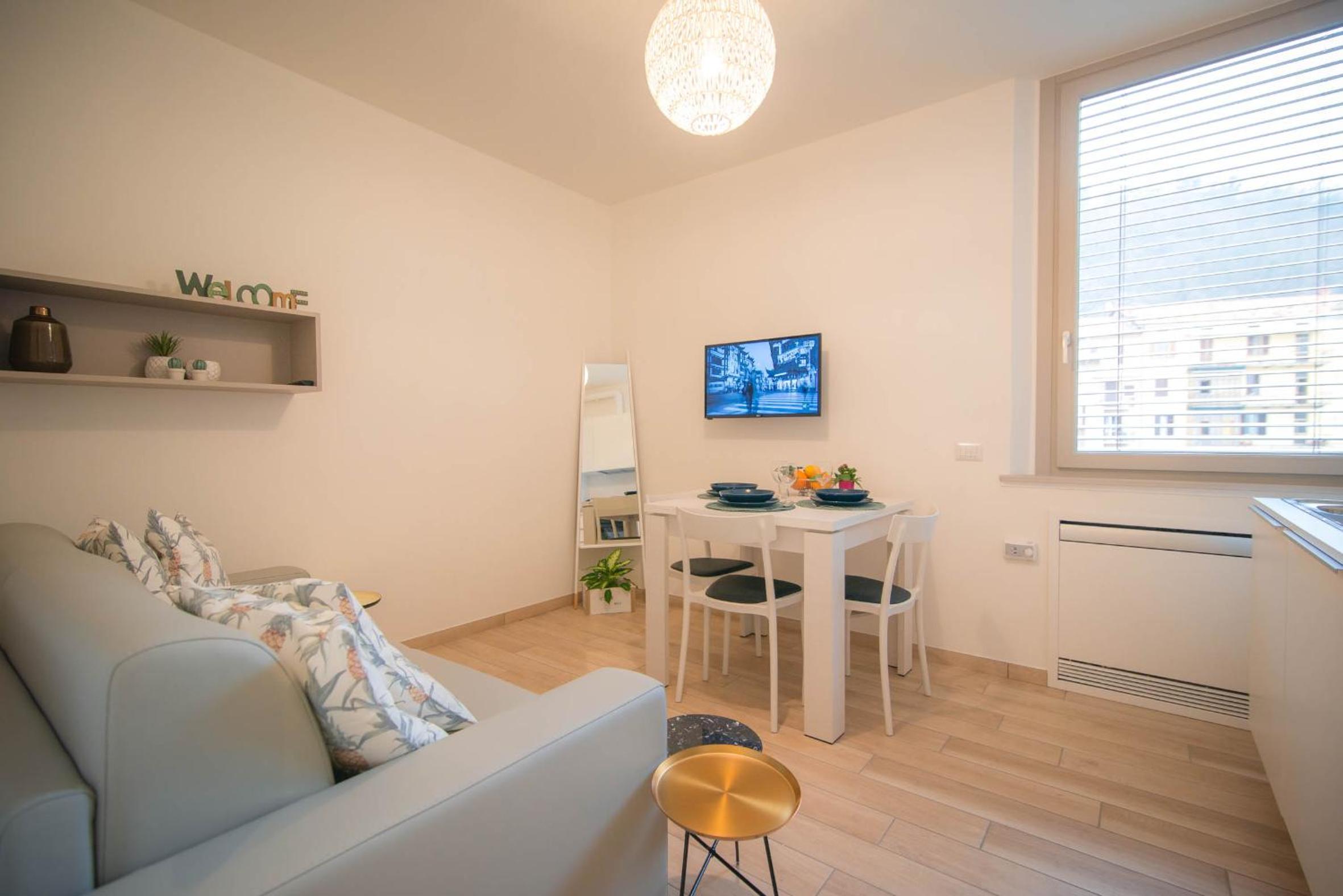 One-Bedroom Apartment