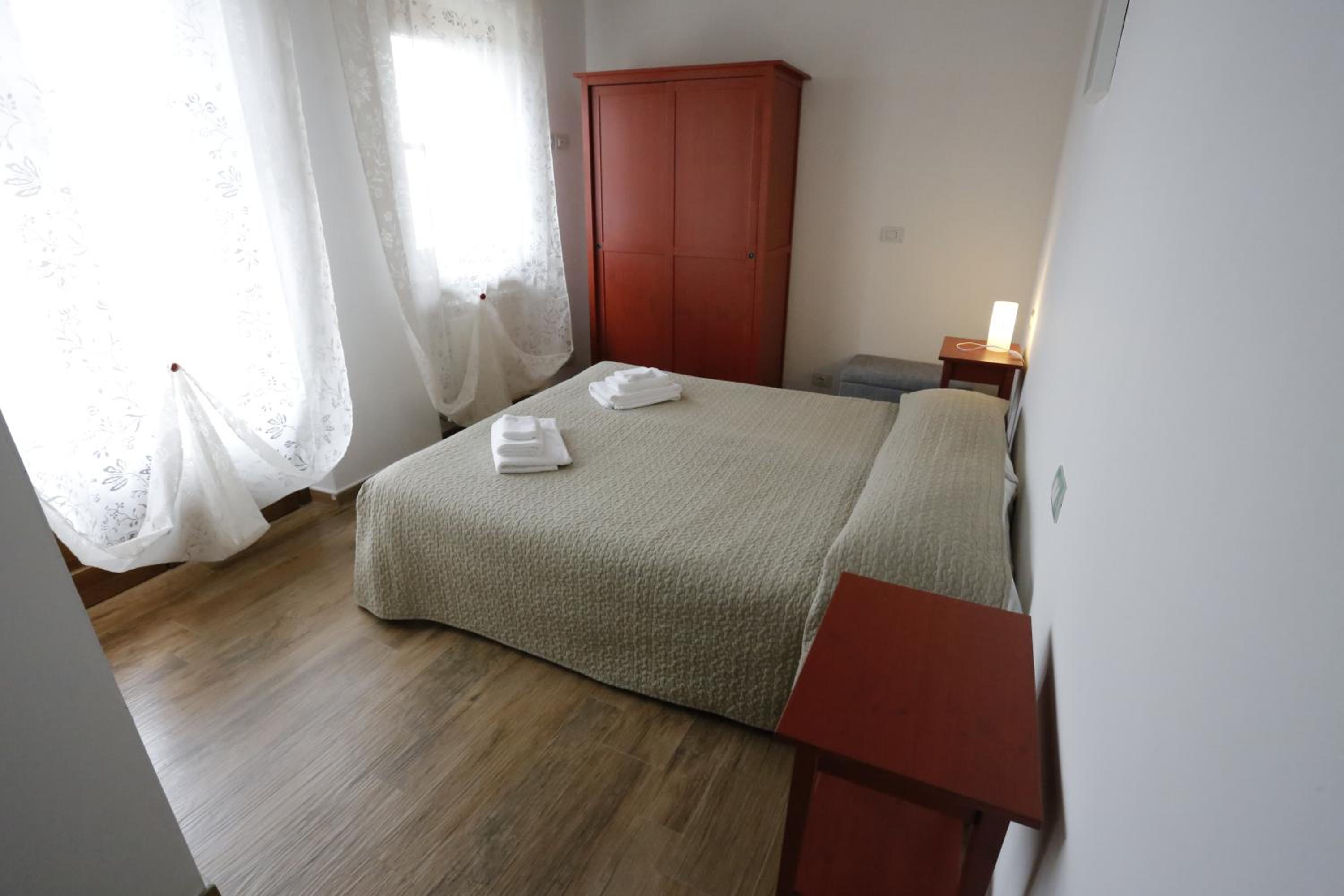 Apartment - Split Level photo 1
