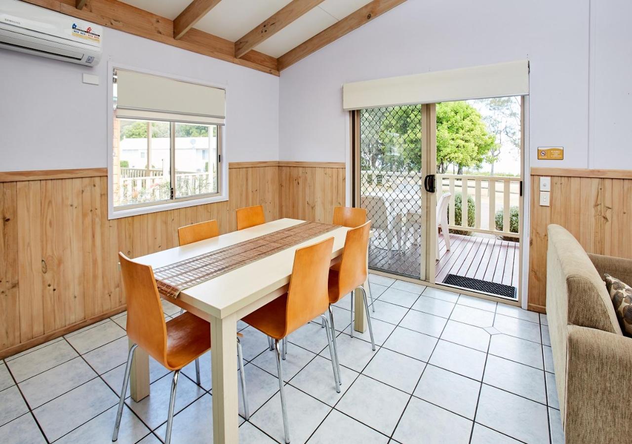 Kingfisher Two Bedroom Cabin photo 3