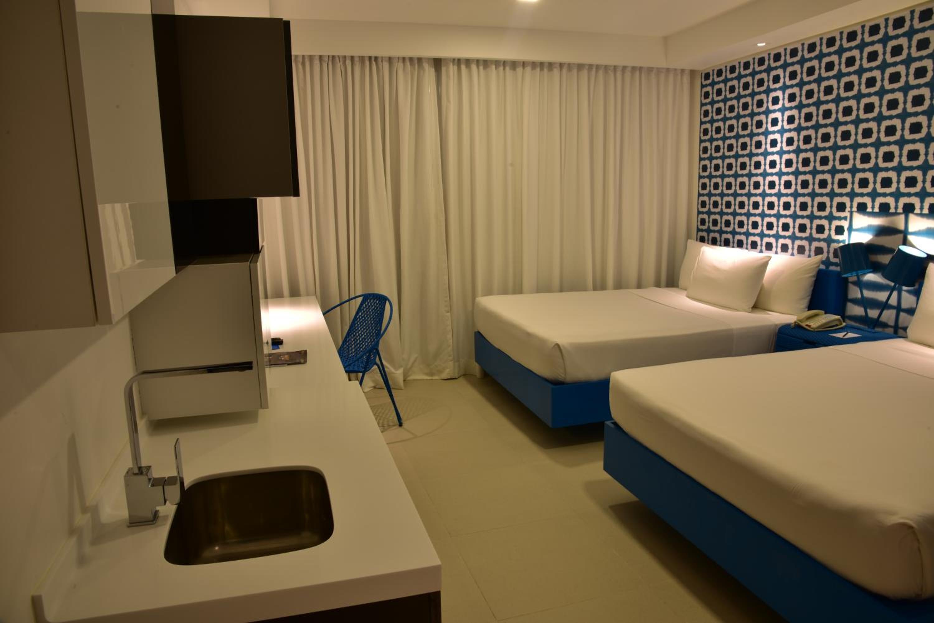 Standard Twin Room photo 2