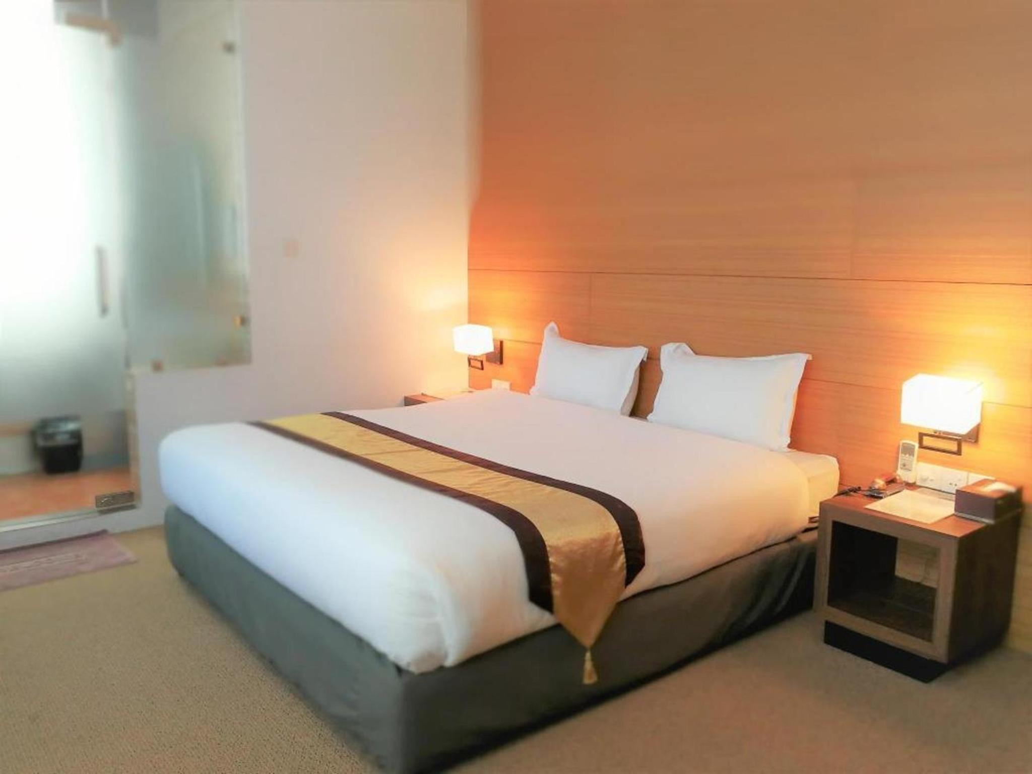 Superior King Room photo 2