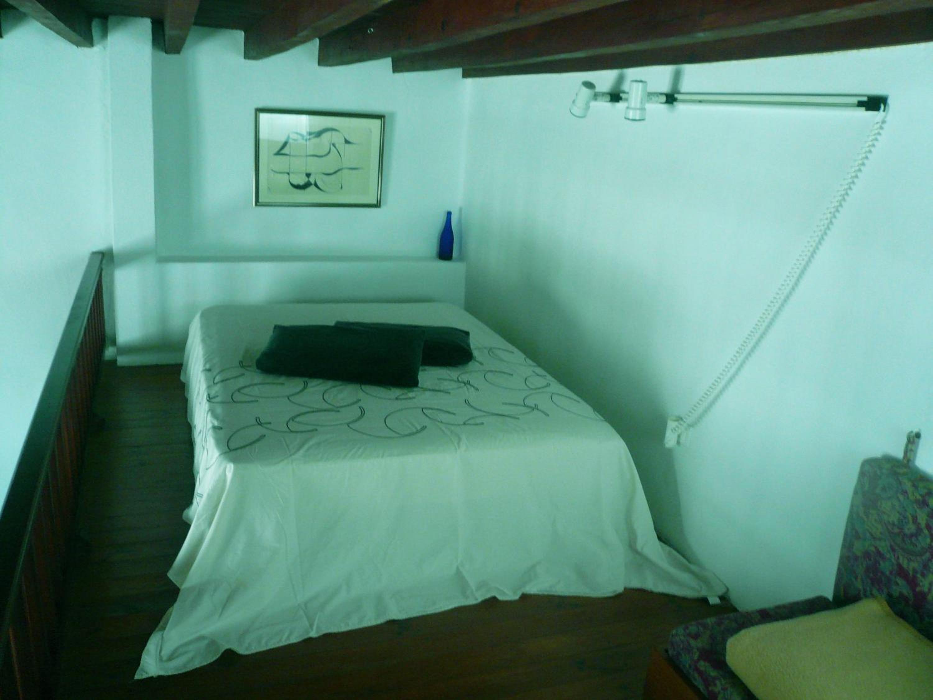Estudio con vista al parque