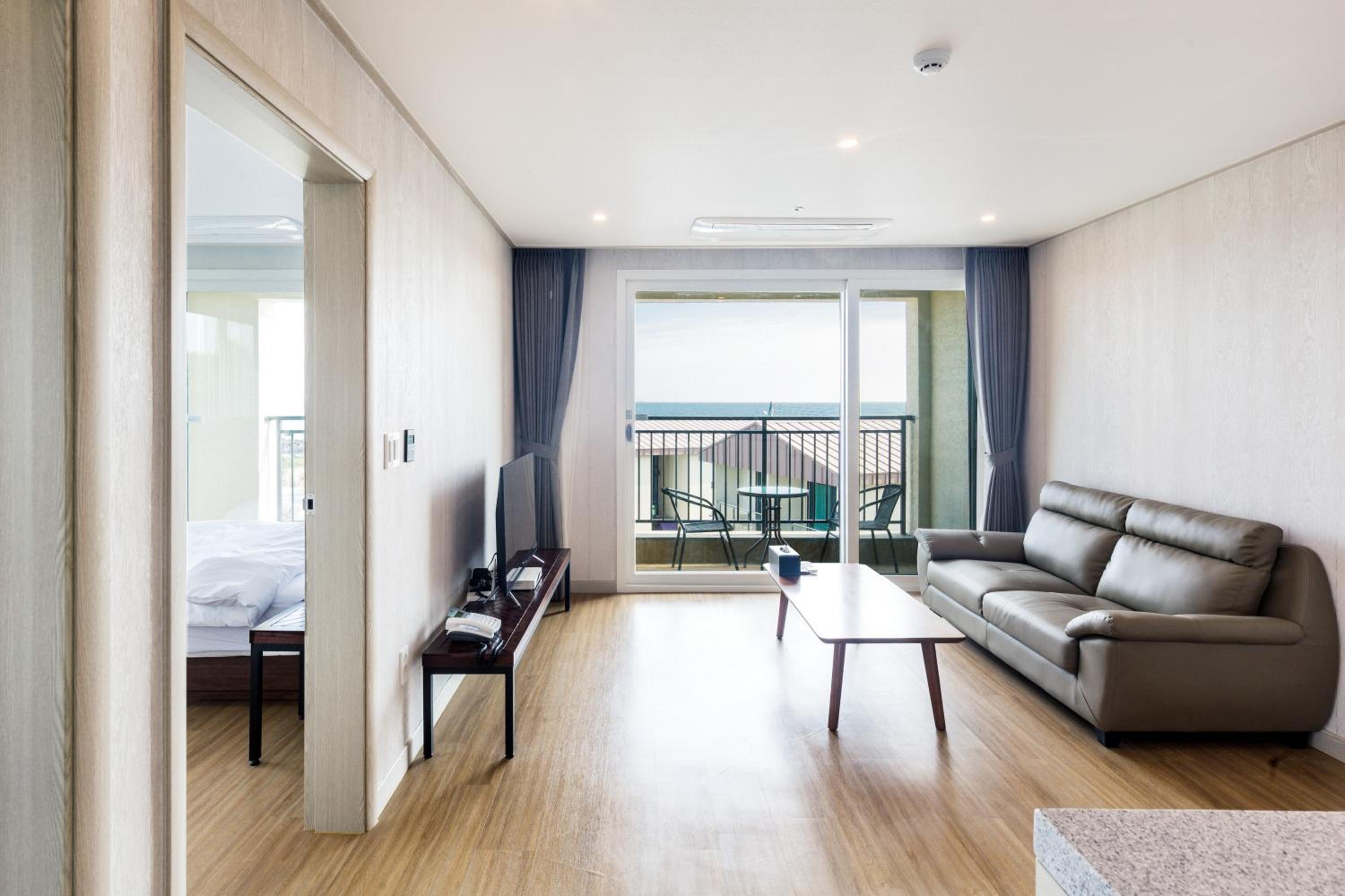 Junior Suite - Photo 1