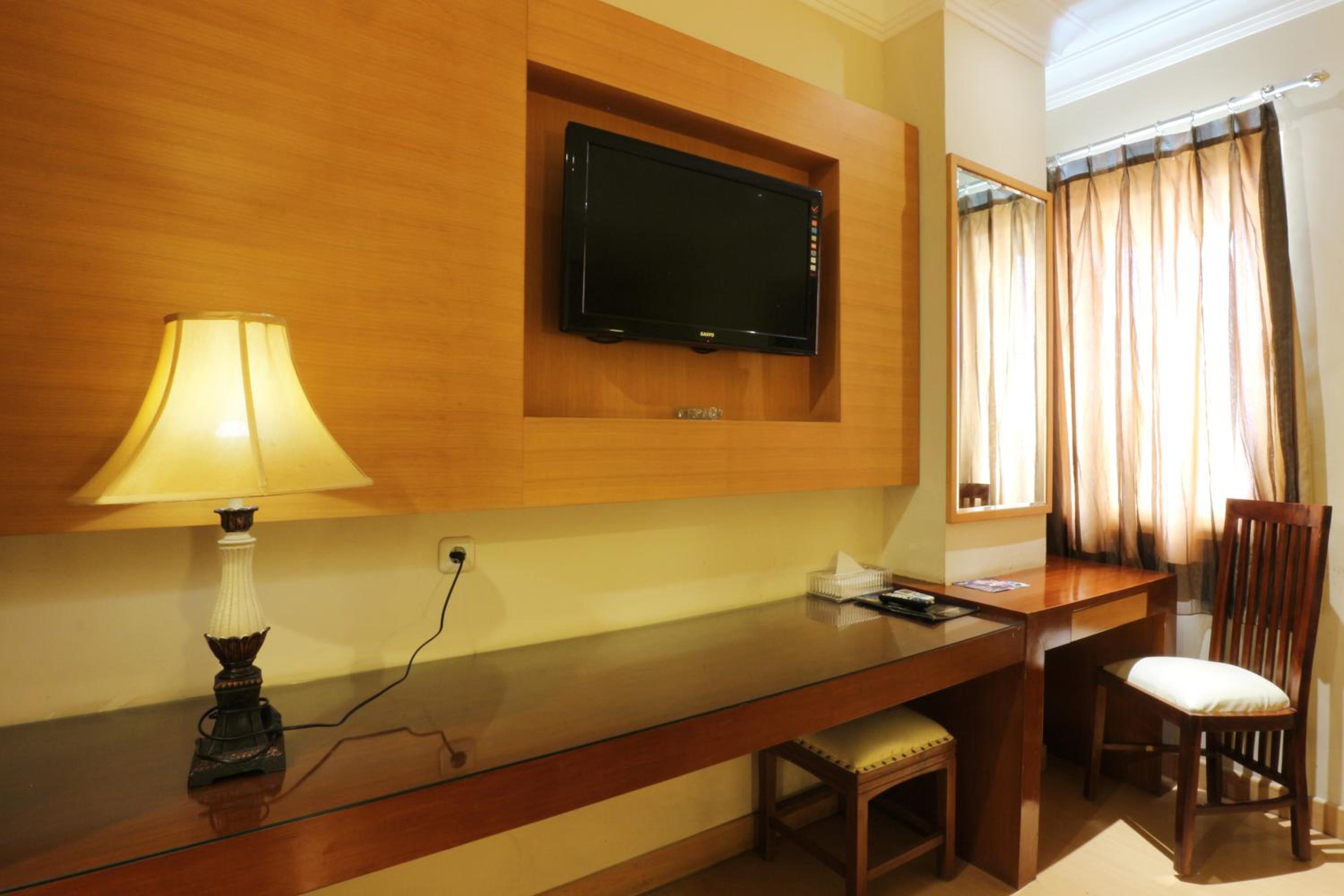Deluxe Room - Photo 2