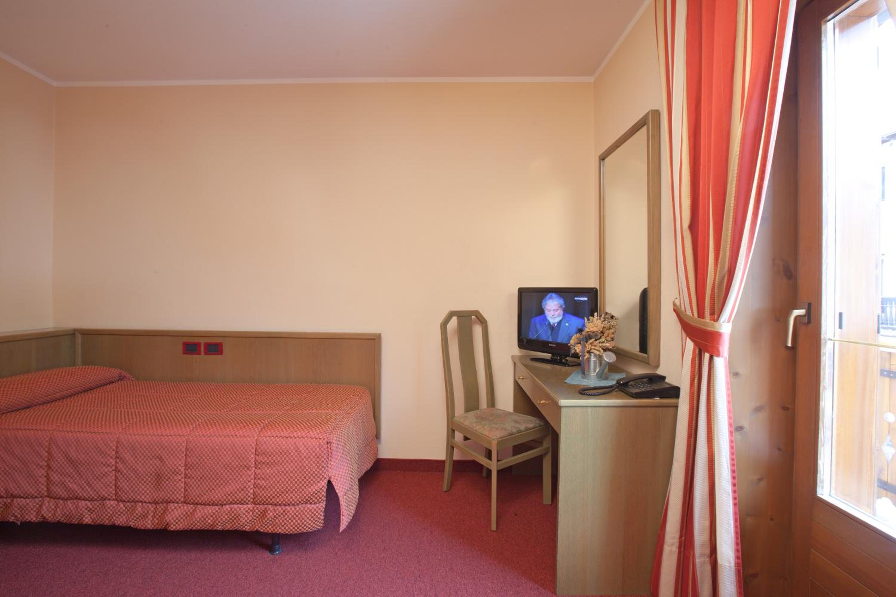 Single Room photo 2