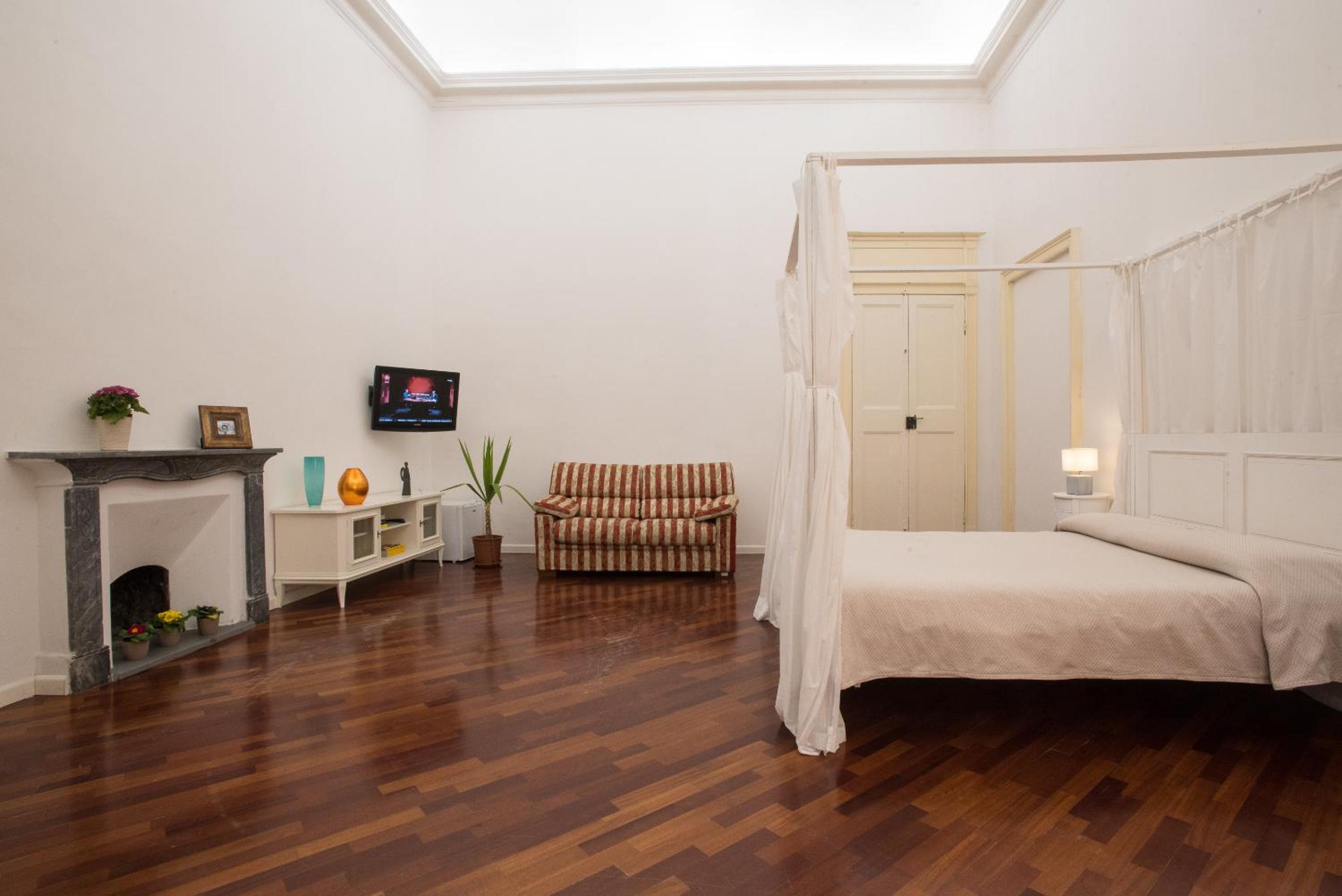 Deluxe Double Room photo 3