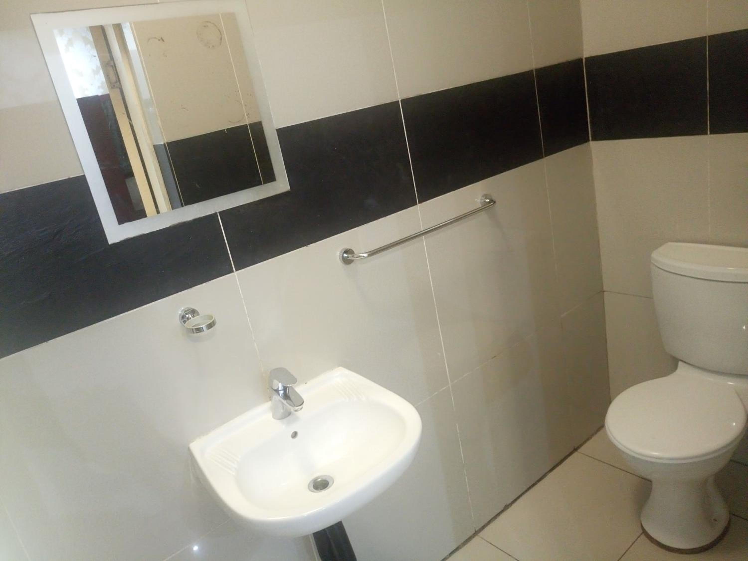 Standard Double Room - Photo 4