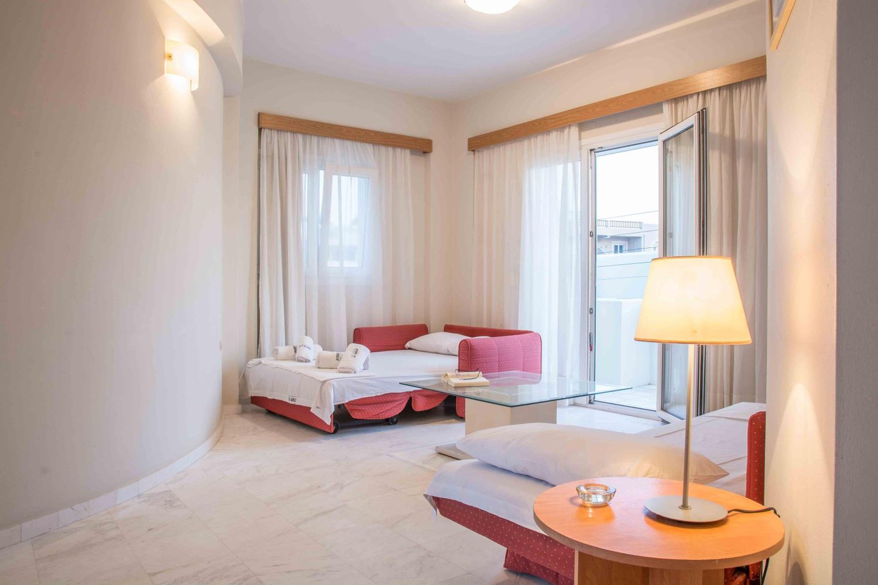 Apartment with Sea View - Photo 8
