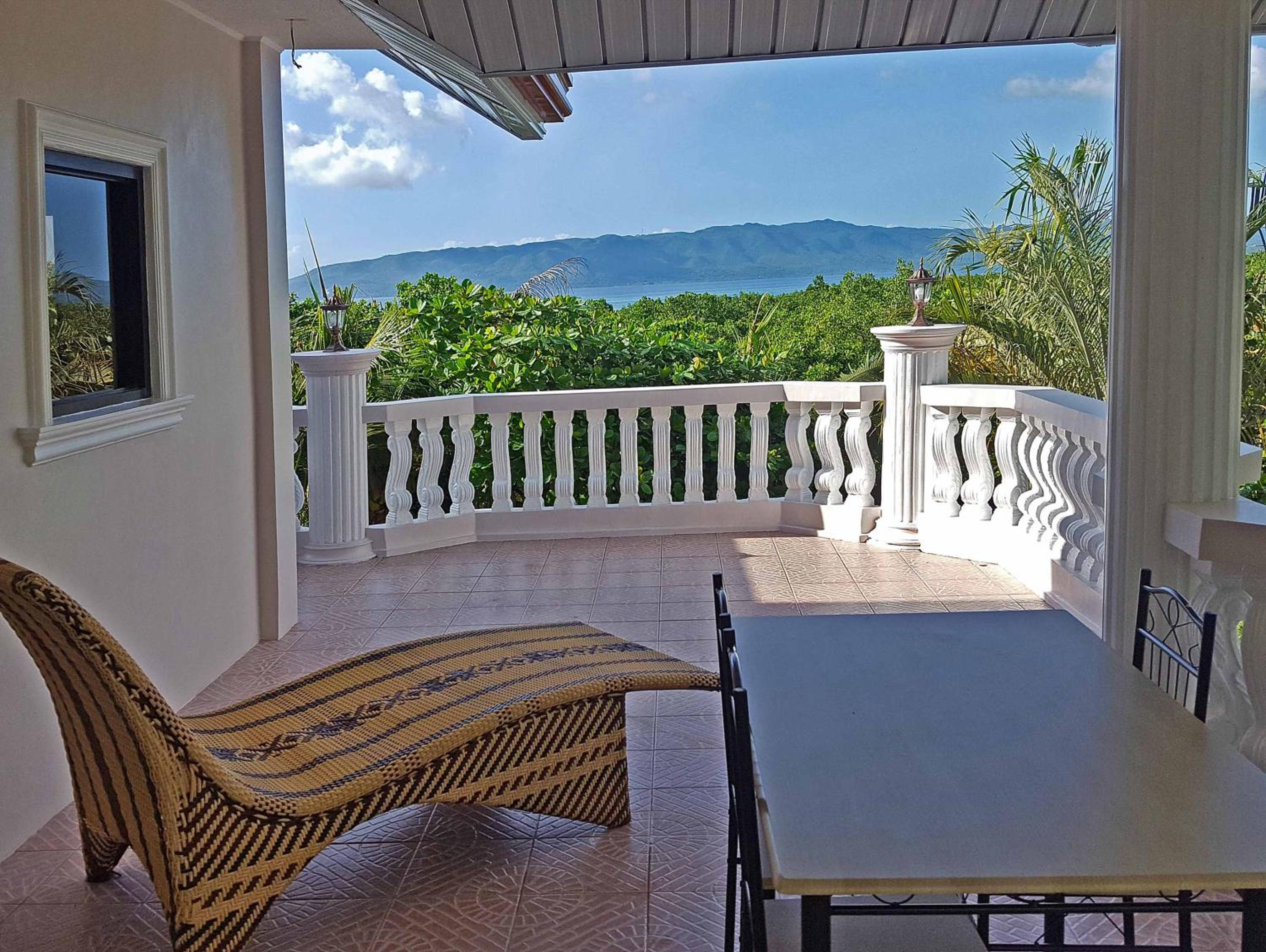 Three-Bedroom Townhouse - Photo 39