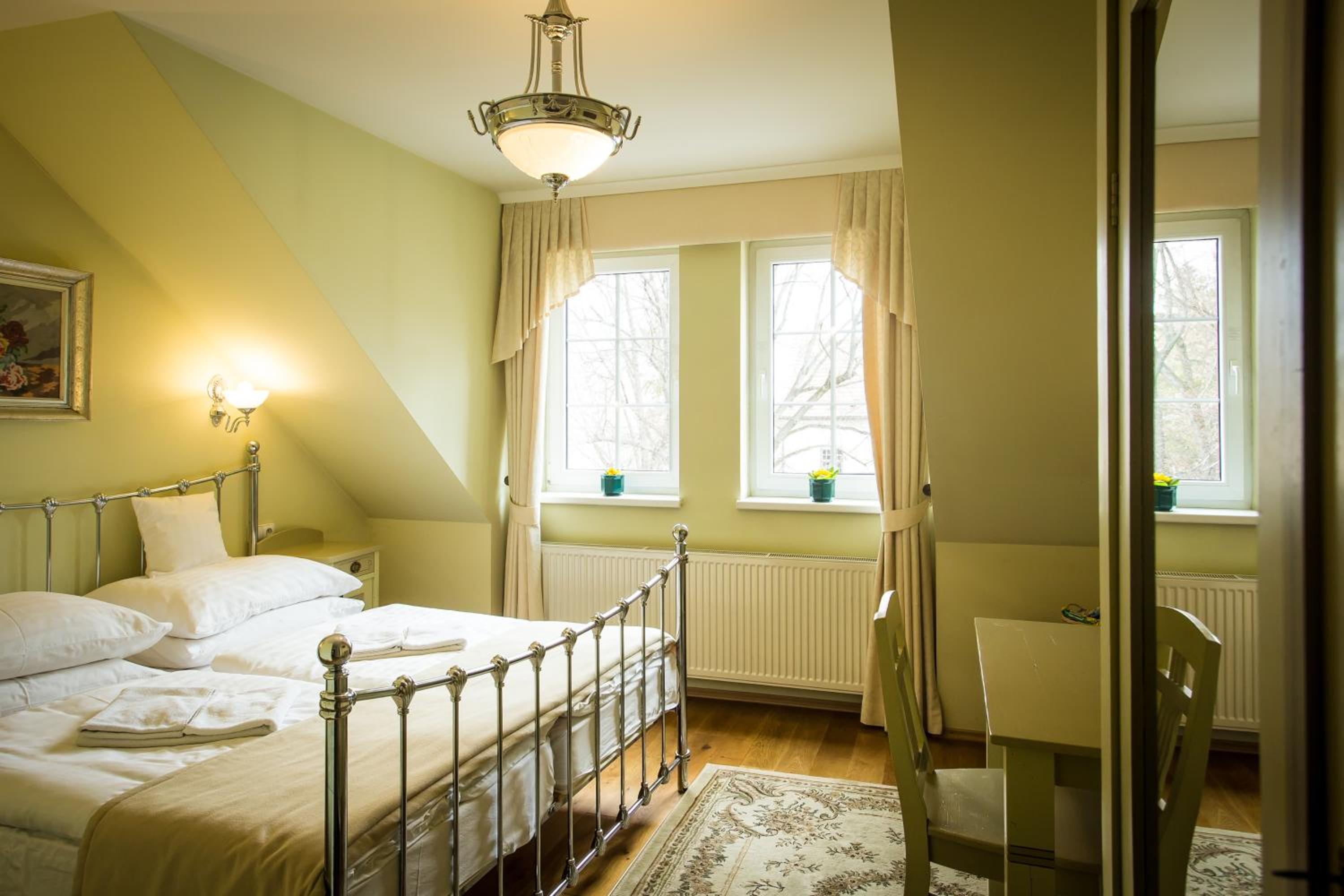 Standard Double or Twin Room photo 2