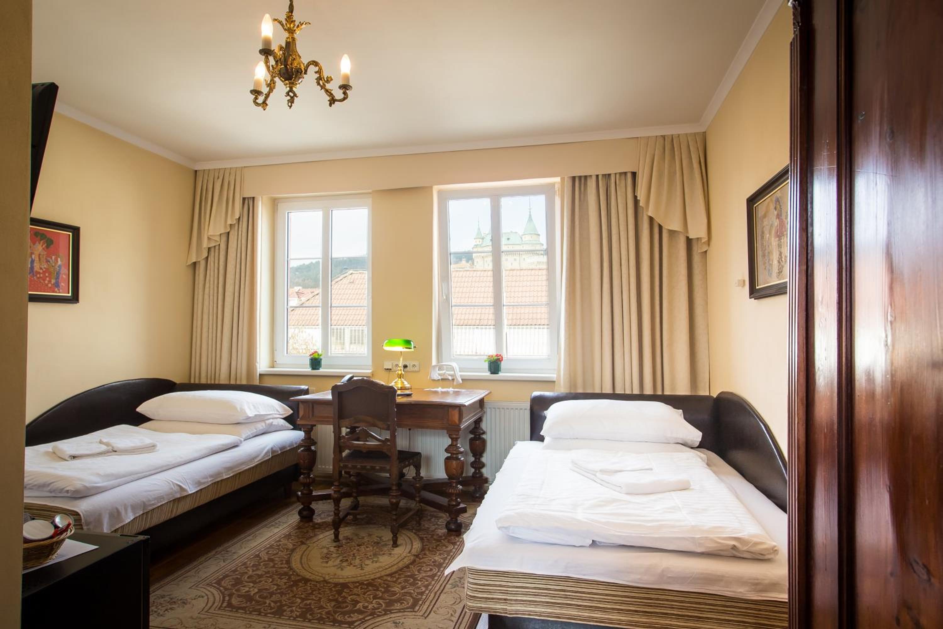 Standard Double or Twin Room photo 3