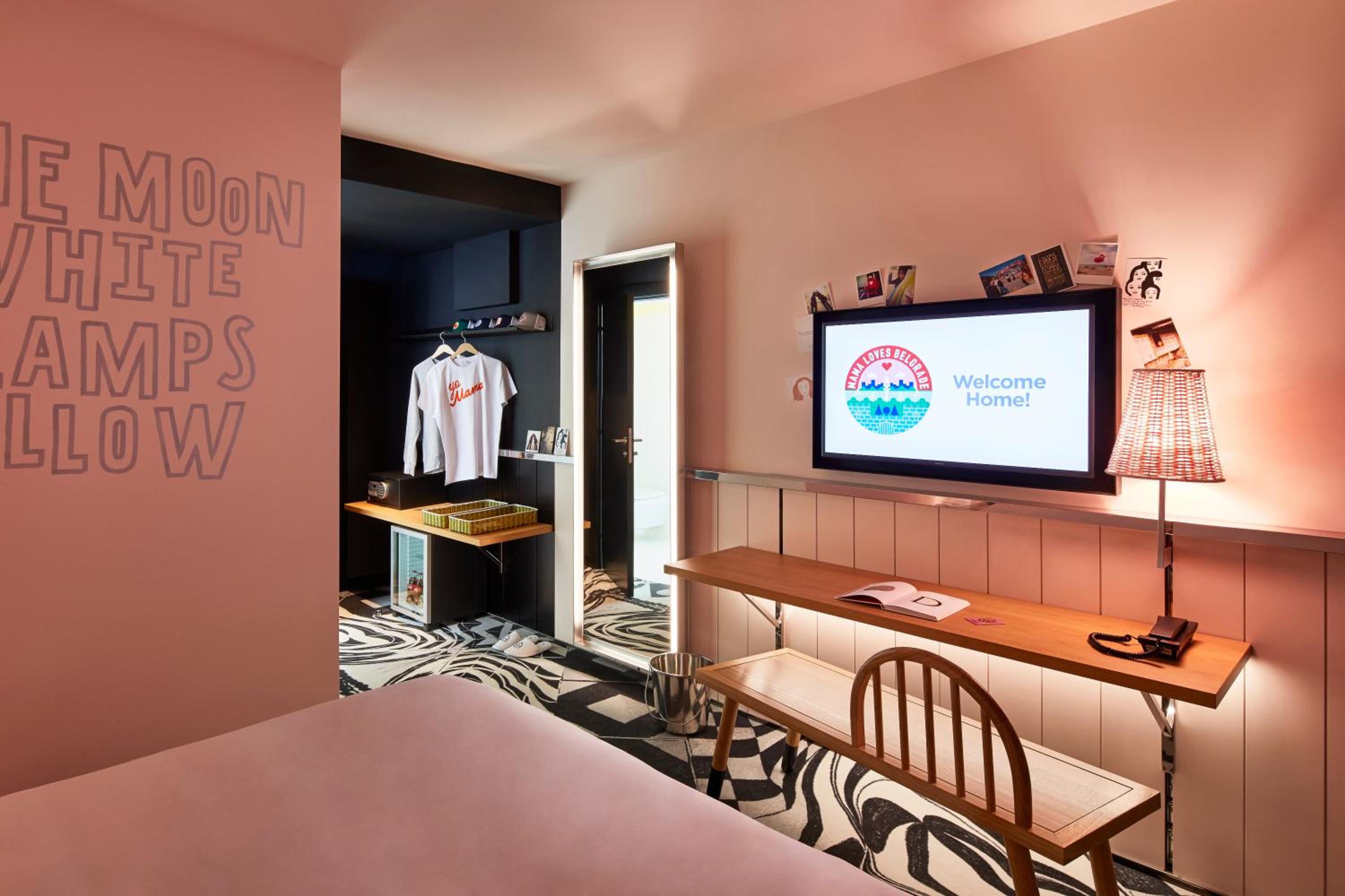 Medium Mama Double Room photo 2