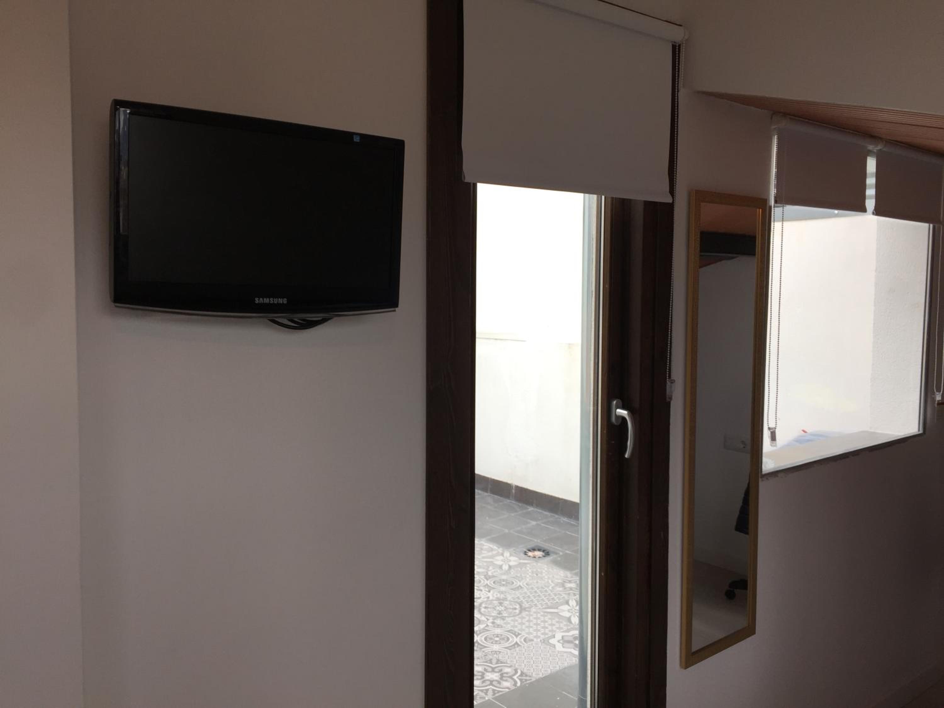 Penthouse Apartment - Photo 24