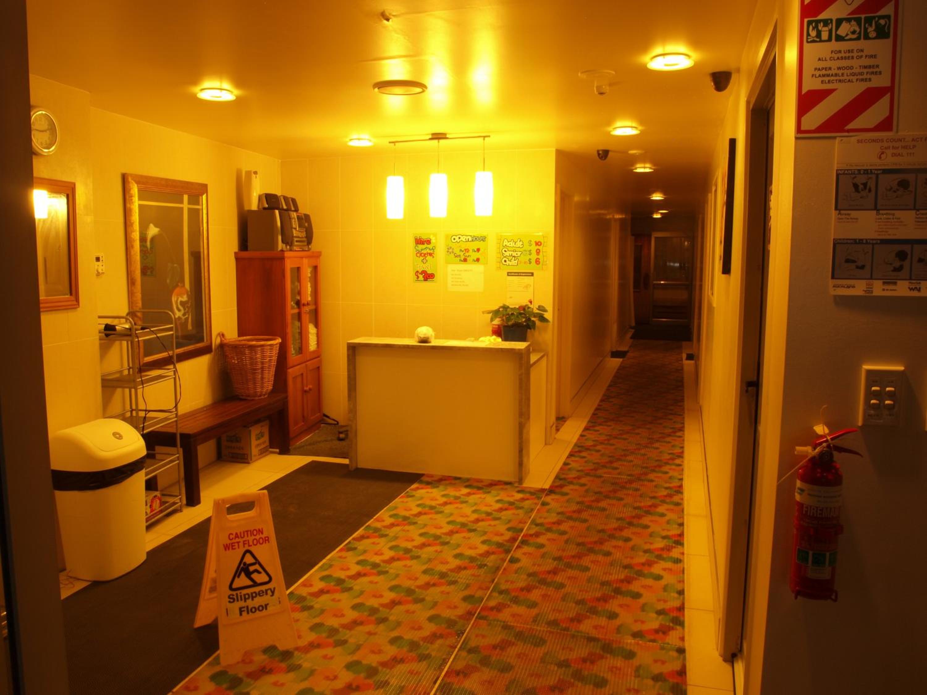Studio with Spa Bath - Photo 6