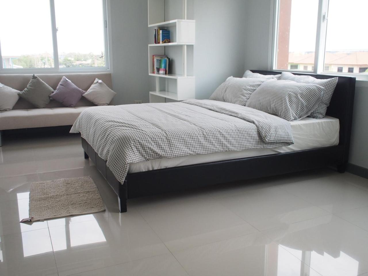 Queen Room with Two Queen Beds - Photo 1