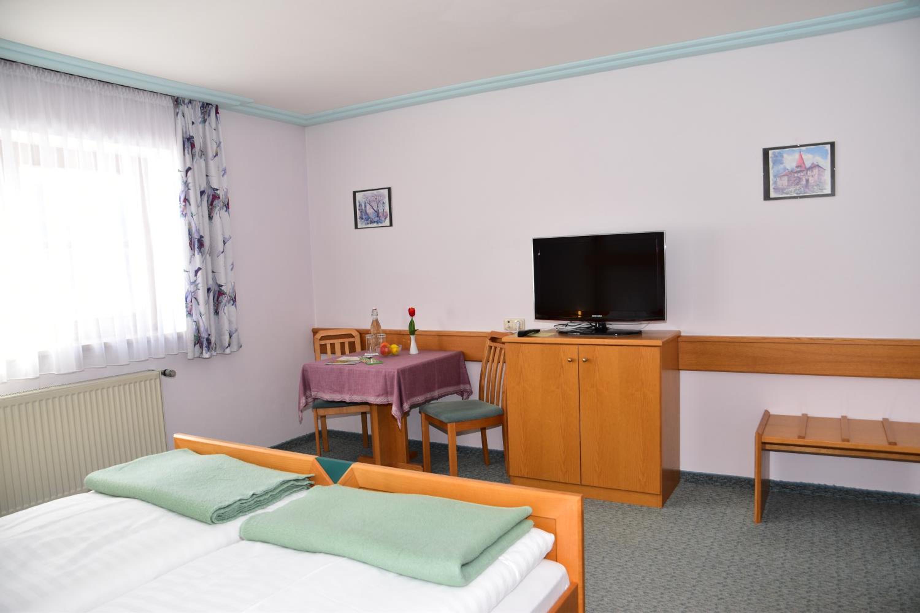Double Room - Photo 3