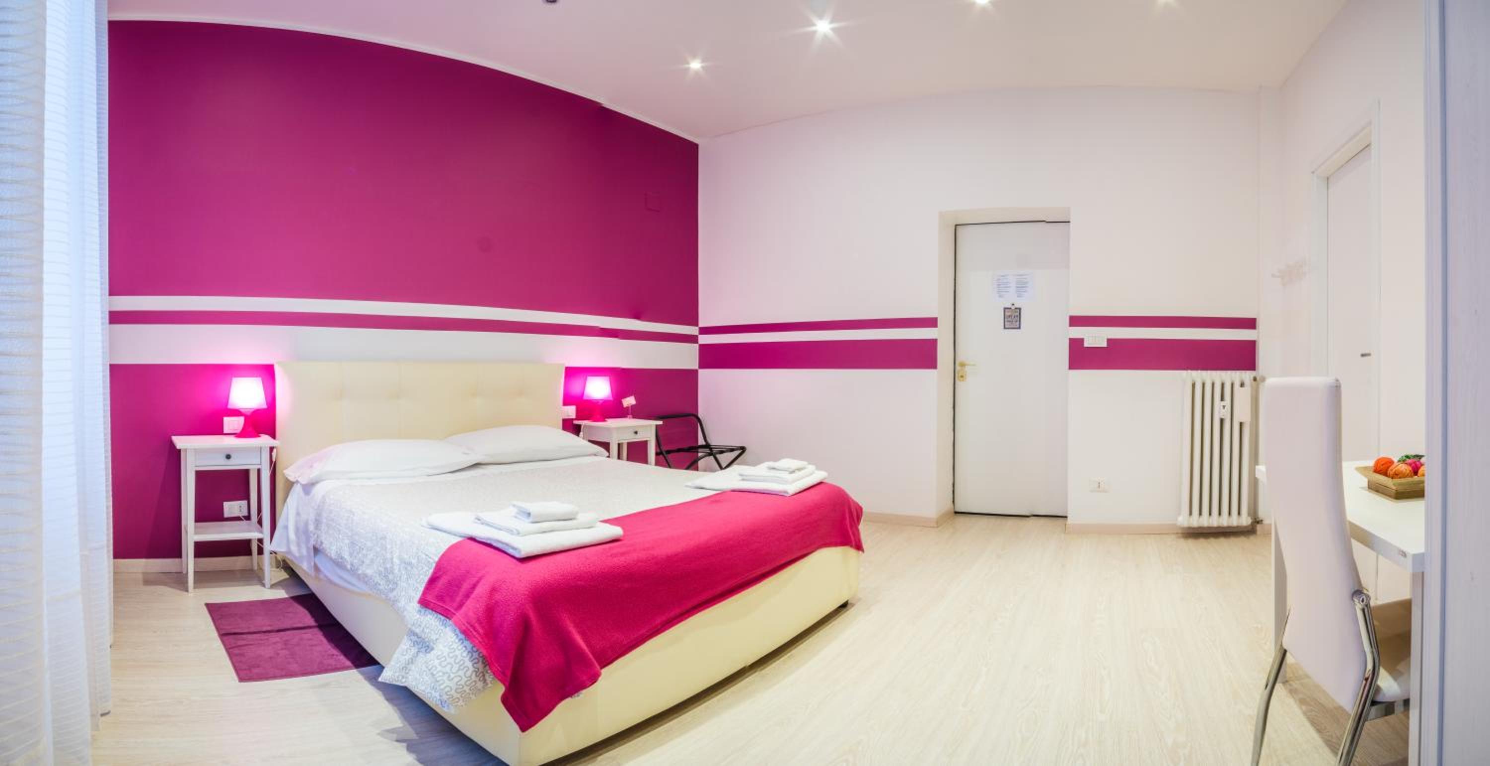 Deluxe Room - Photo 7