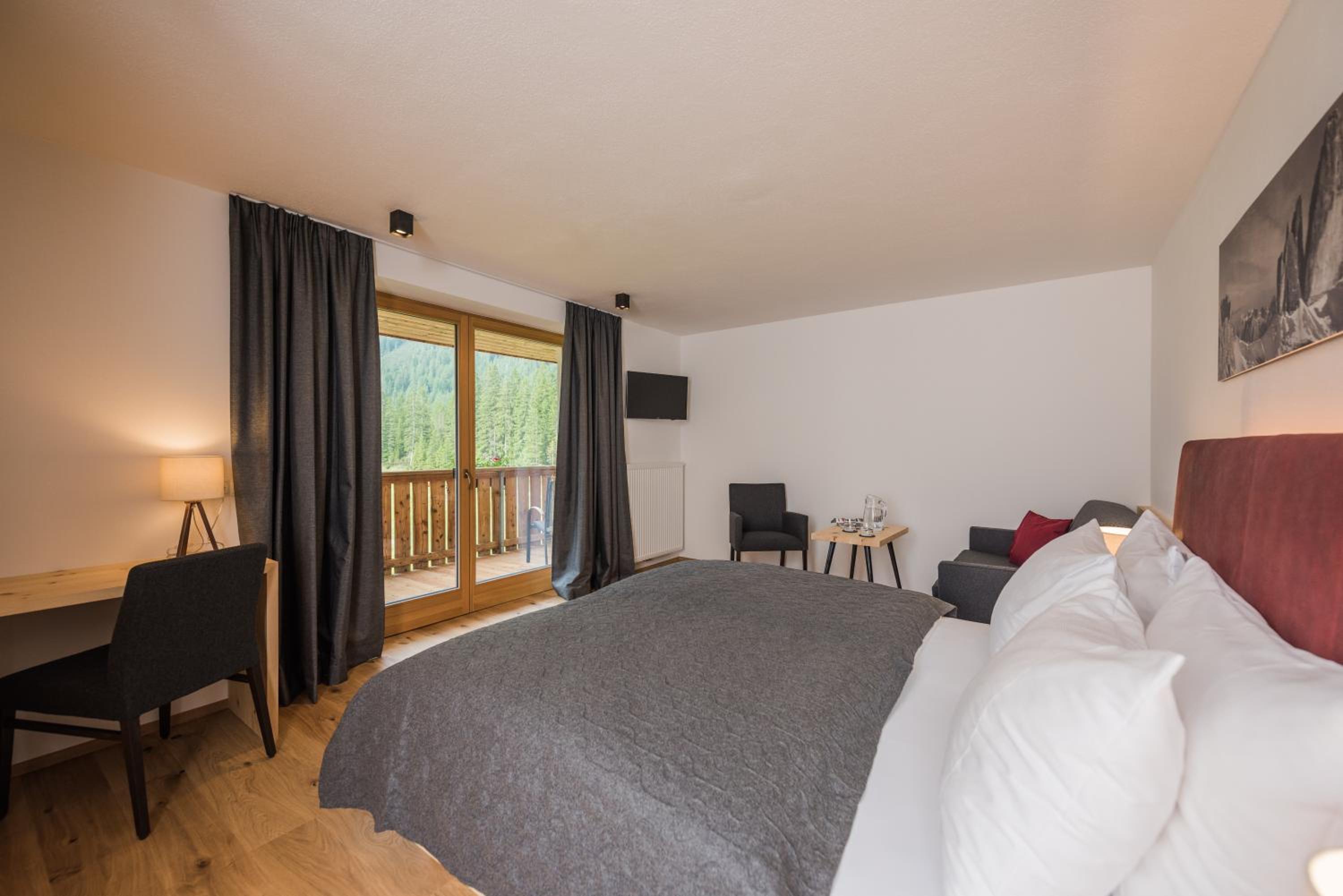 Superior Double Room - Photo 1