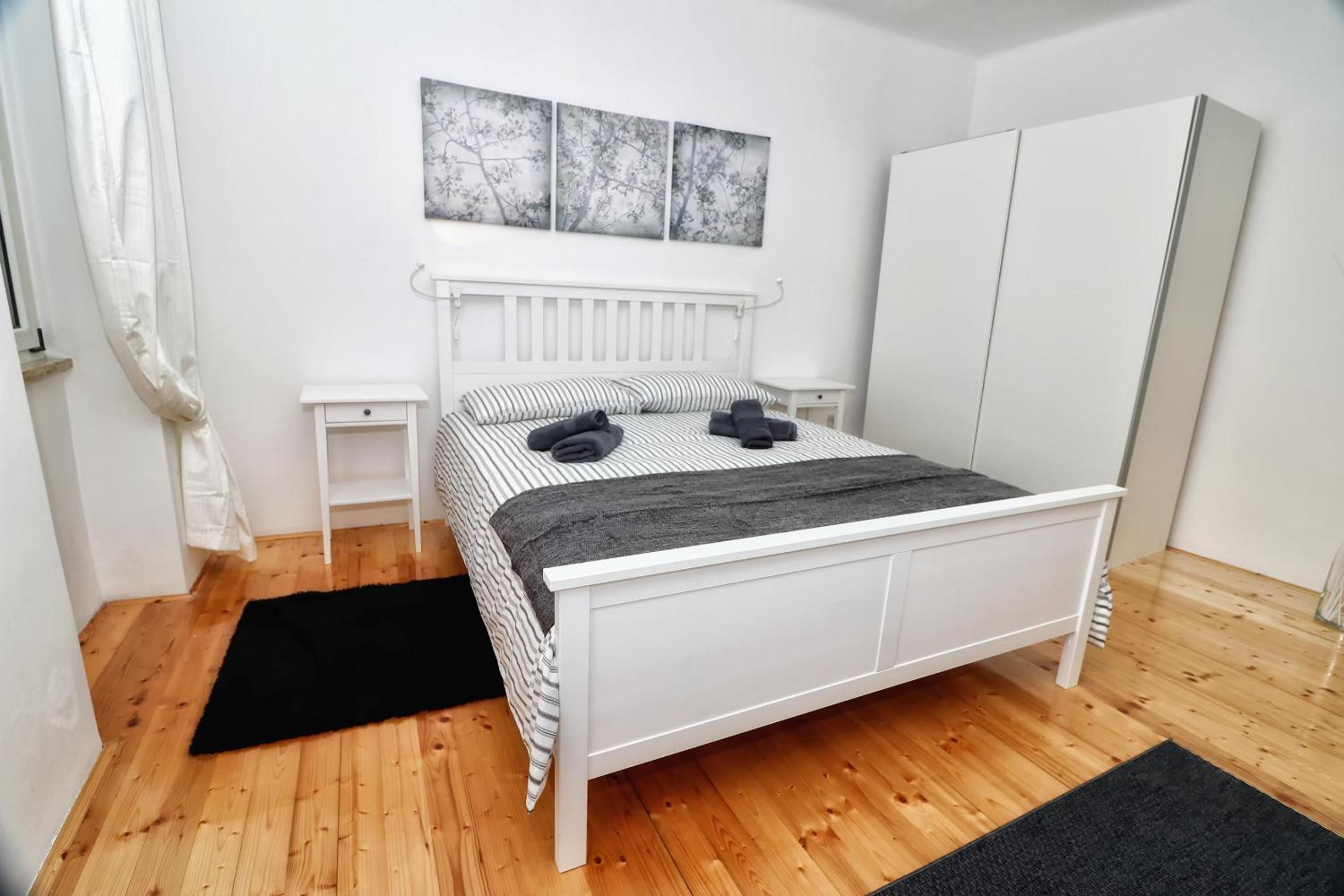 Apartment - Photo 35