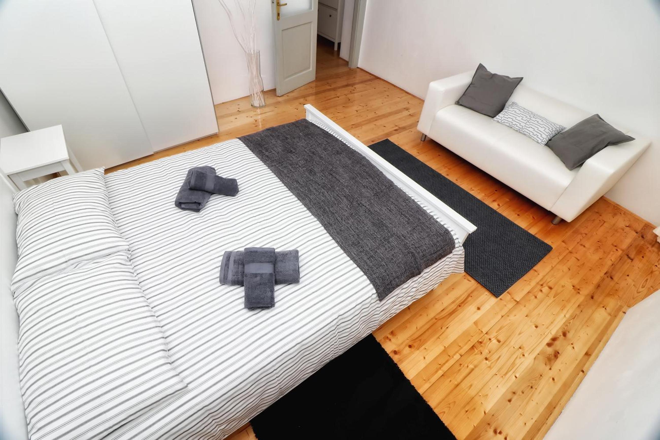 Apartment - Photo 37