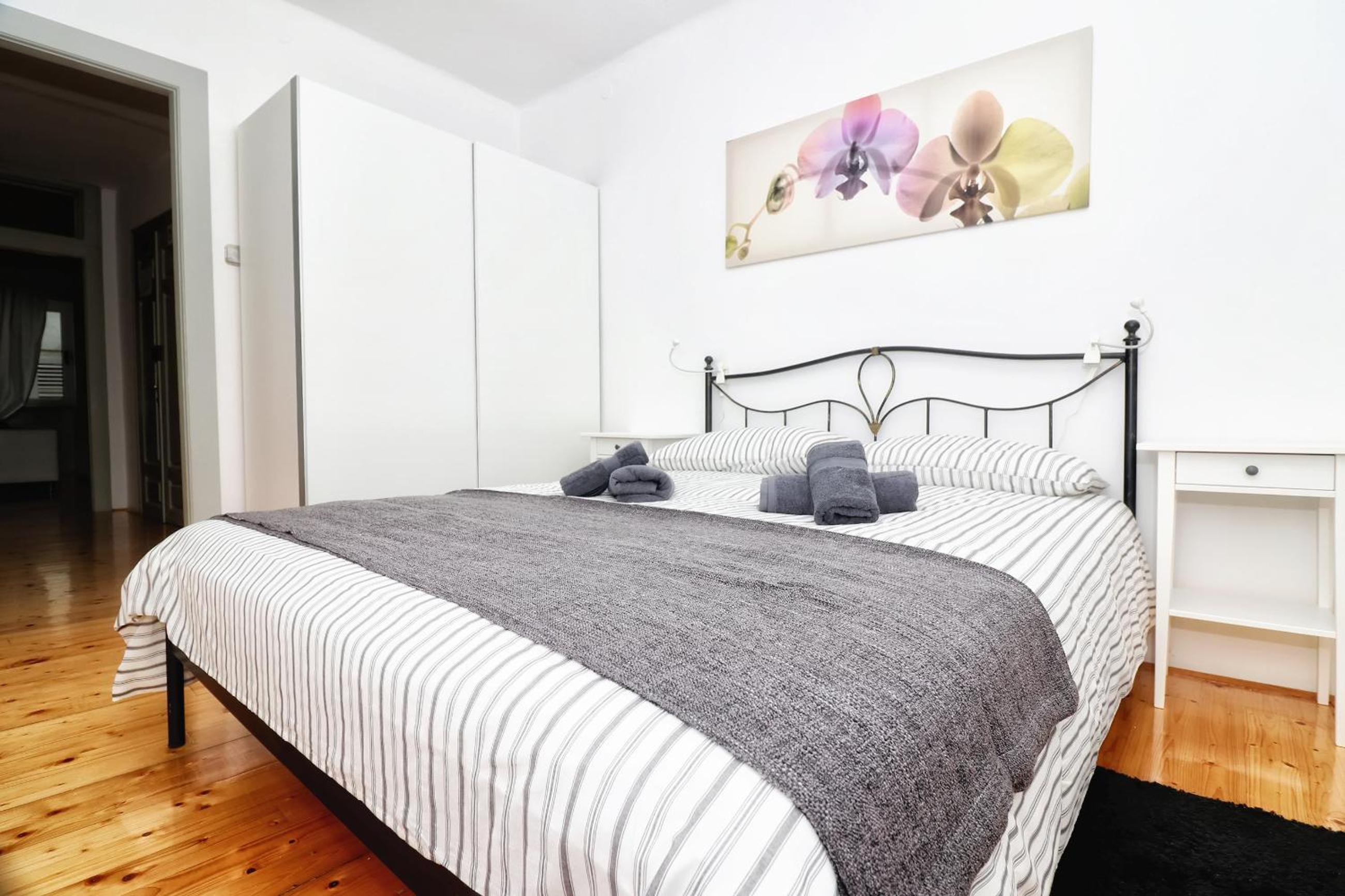 Apartment - Photo 5