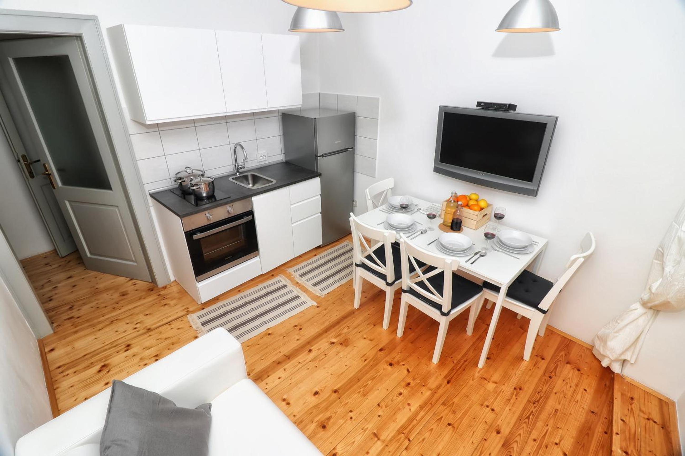 Apartment - Photo 9