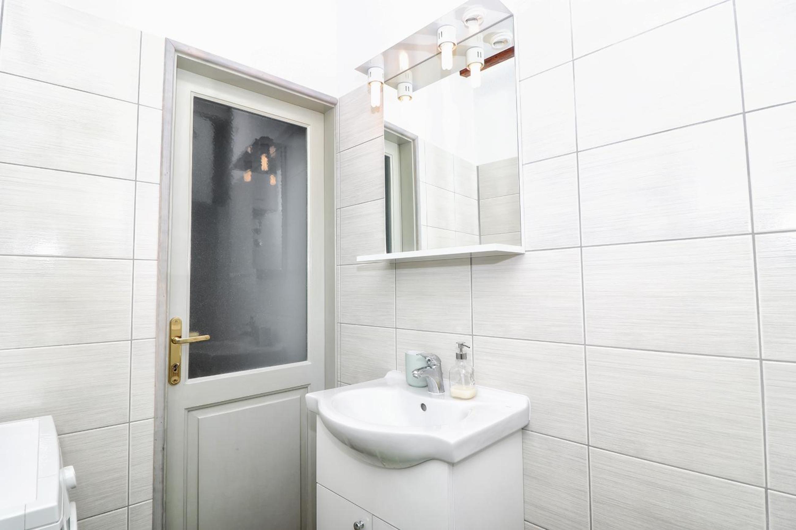 Apartment - Photo 15