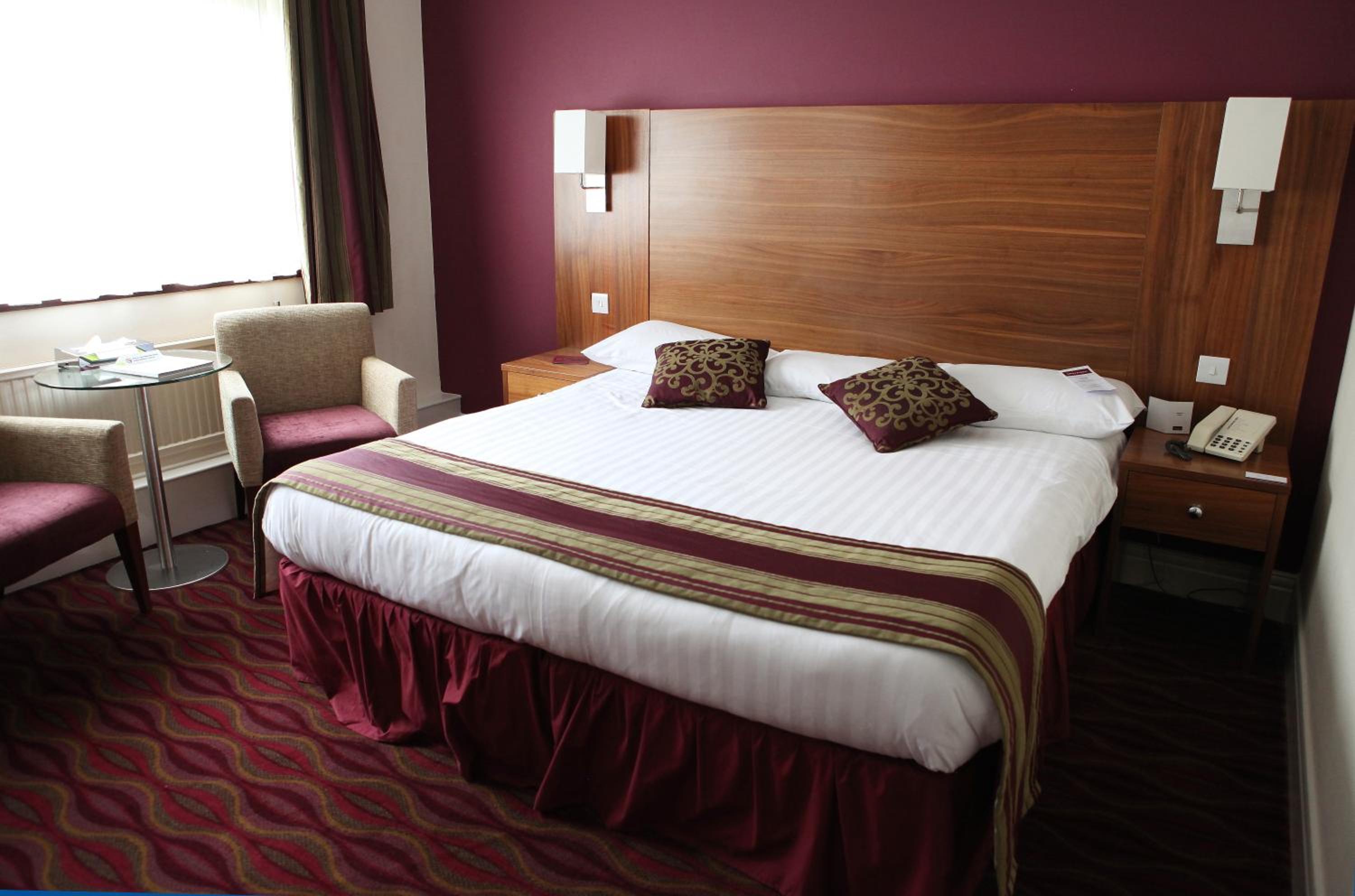 Standard King Room - Photo 4