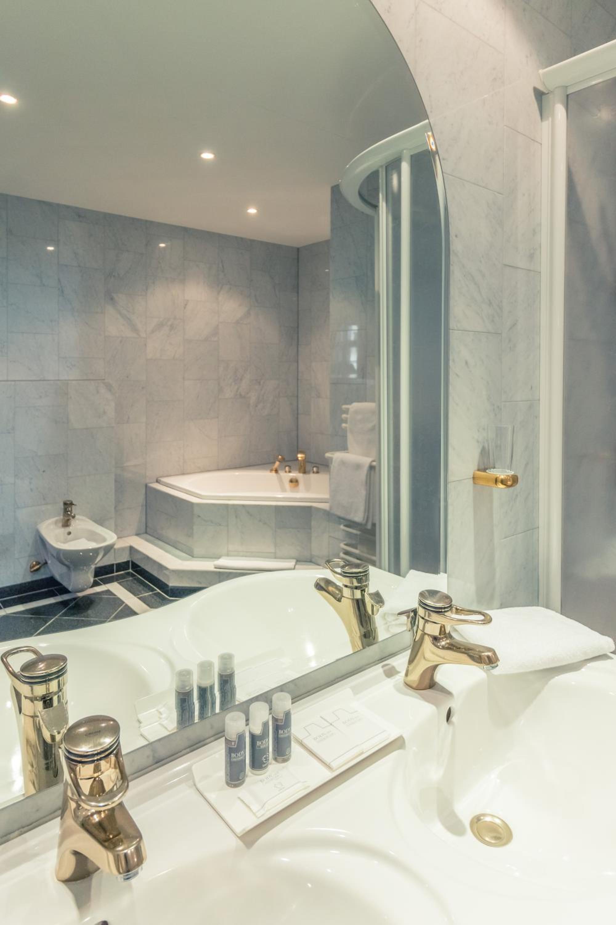 Royal Suite - Photo 4