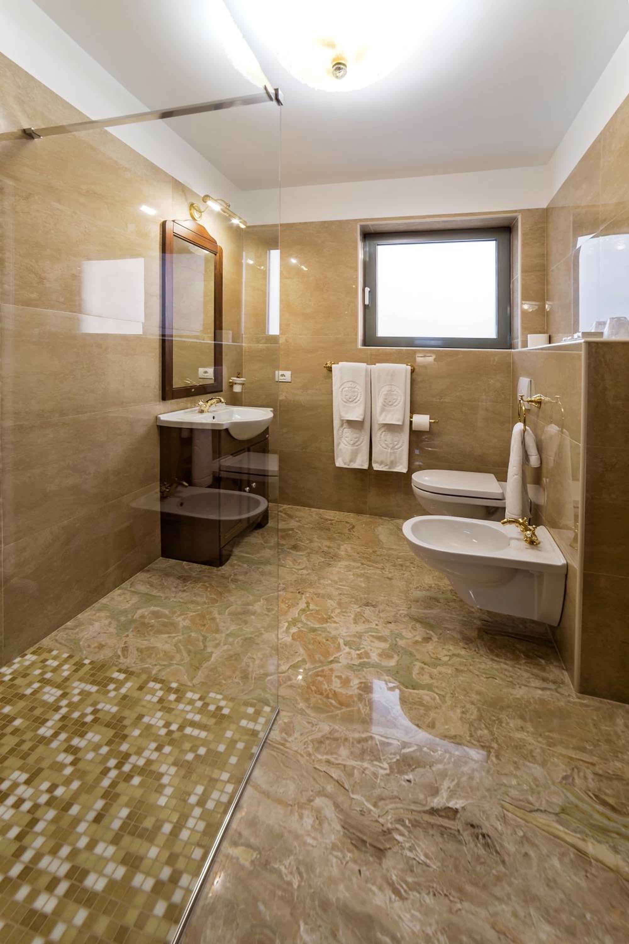 Villa photo 3