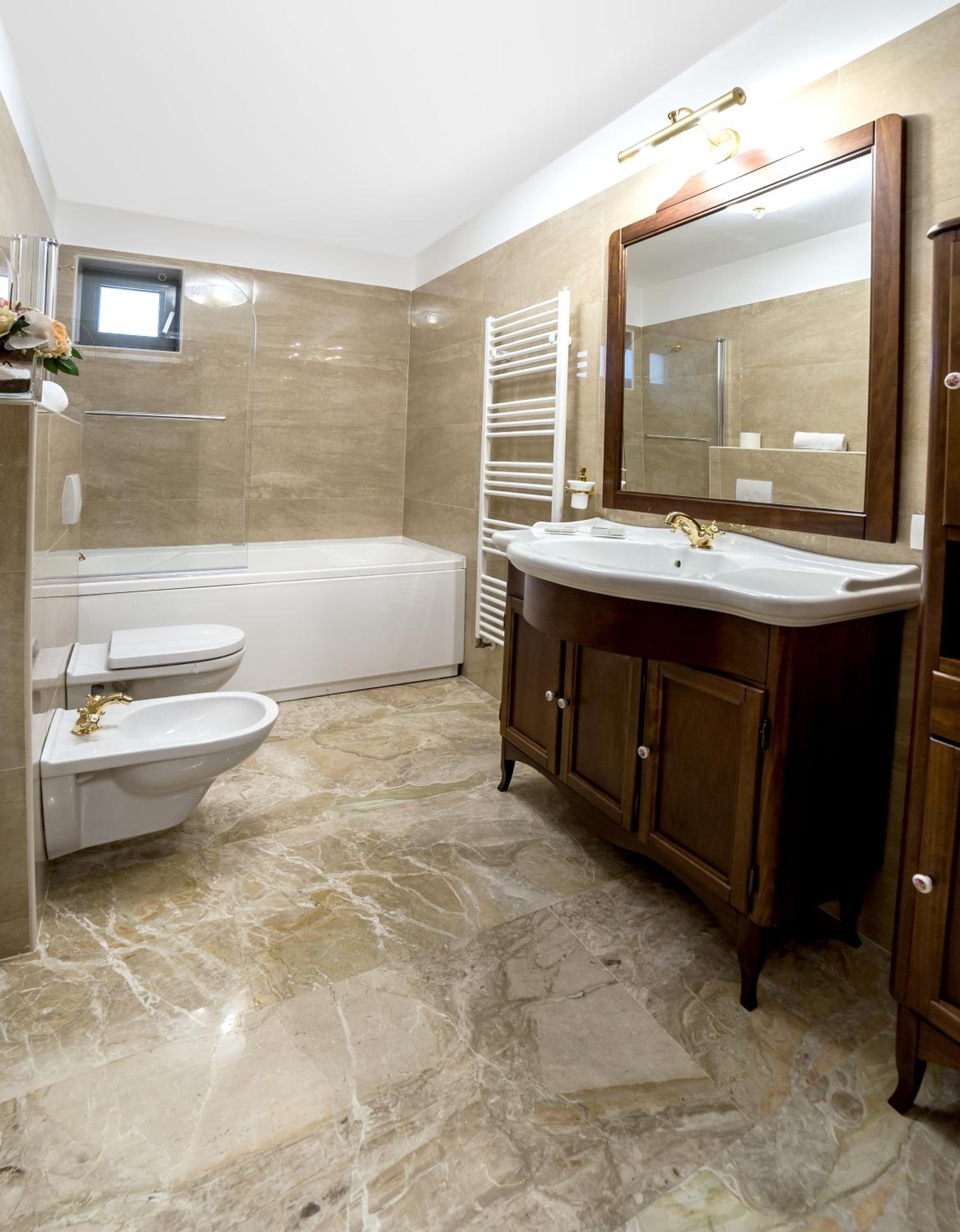 Villa photo 2