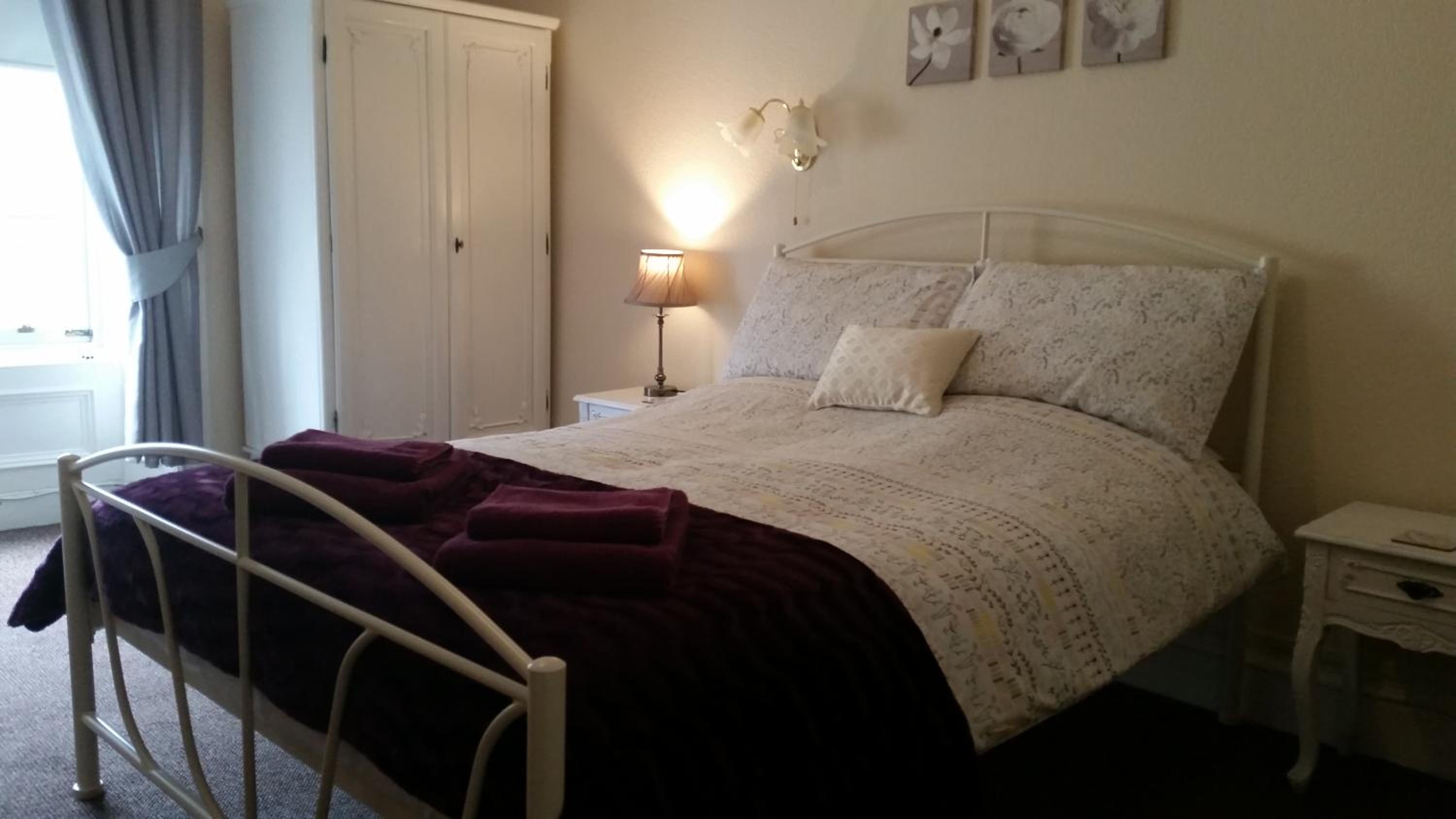 Double Room With Private Bathroom photo 1