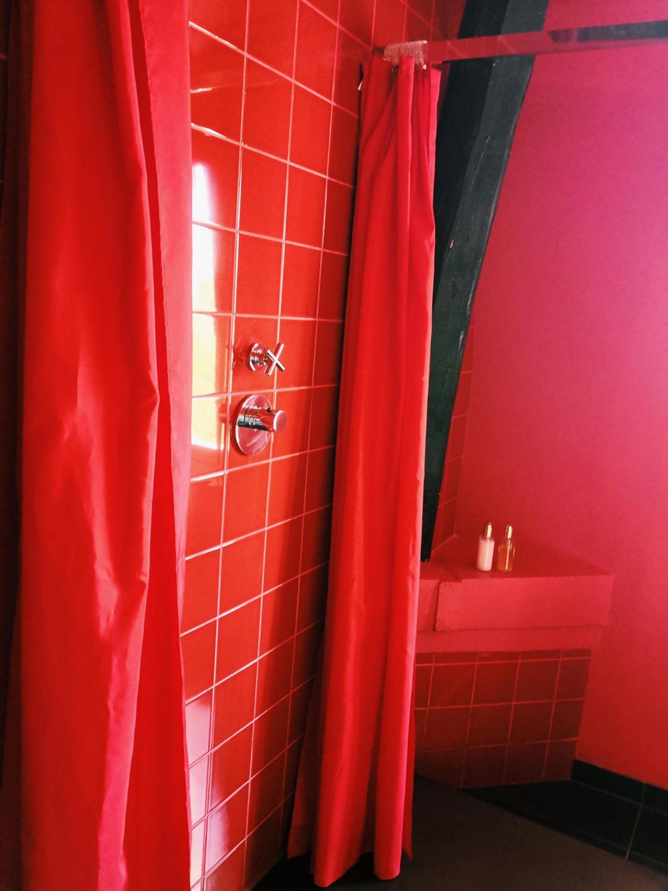 Moulin Rouge Room - Photo 3