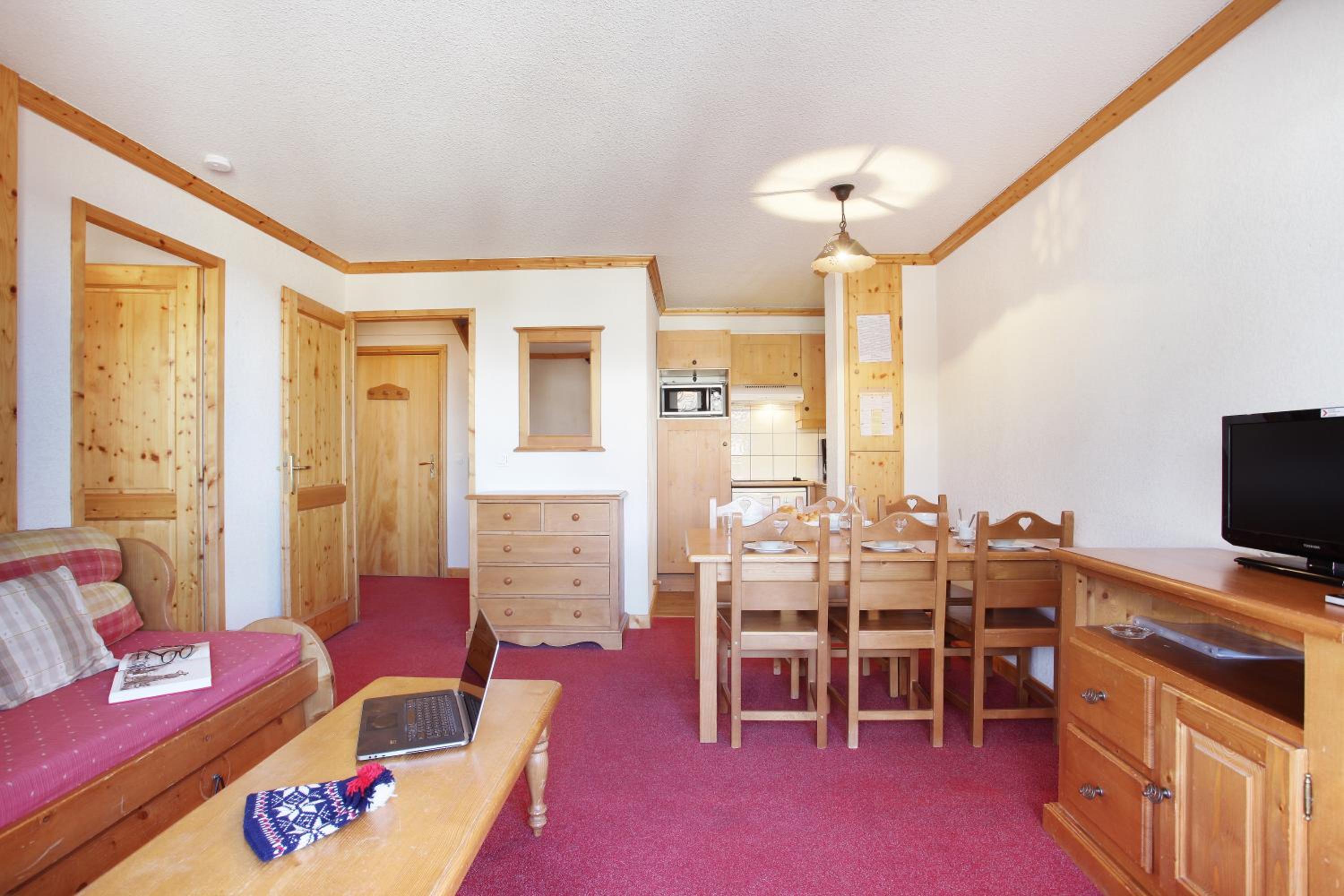 3-Room Apartment (6 people)