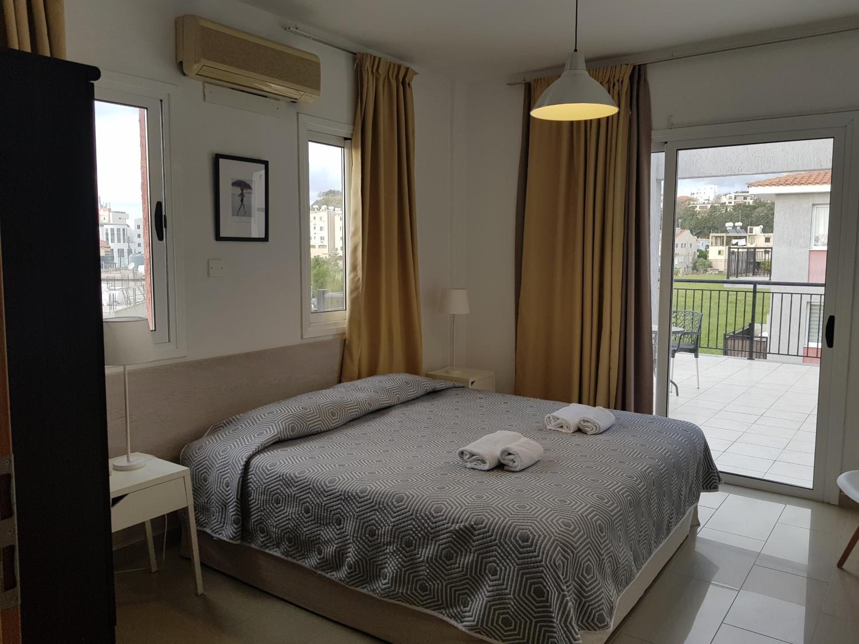 Apartment with Terrace photo 2