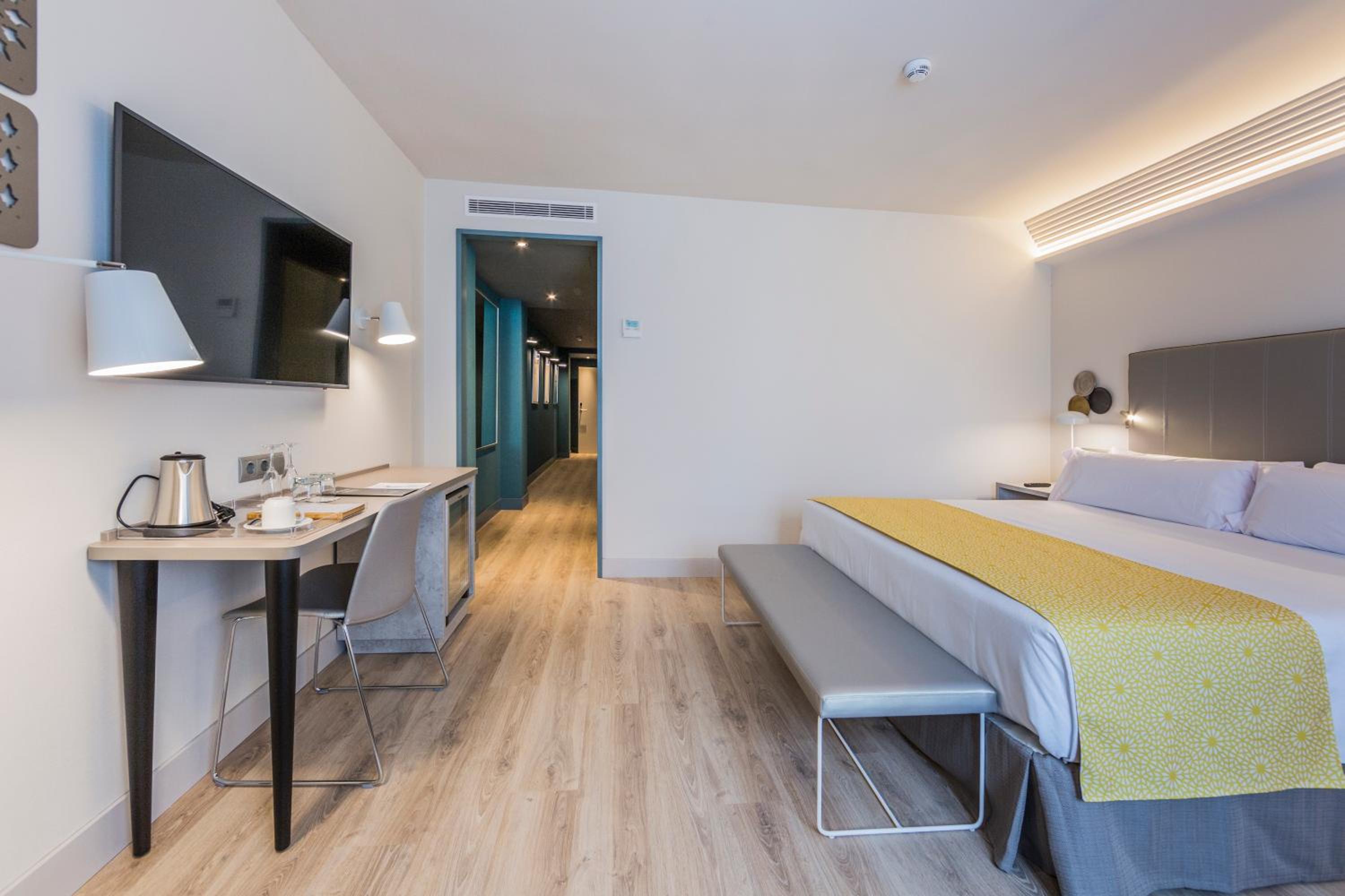 Superior Double Room - Photo 2