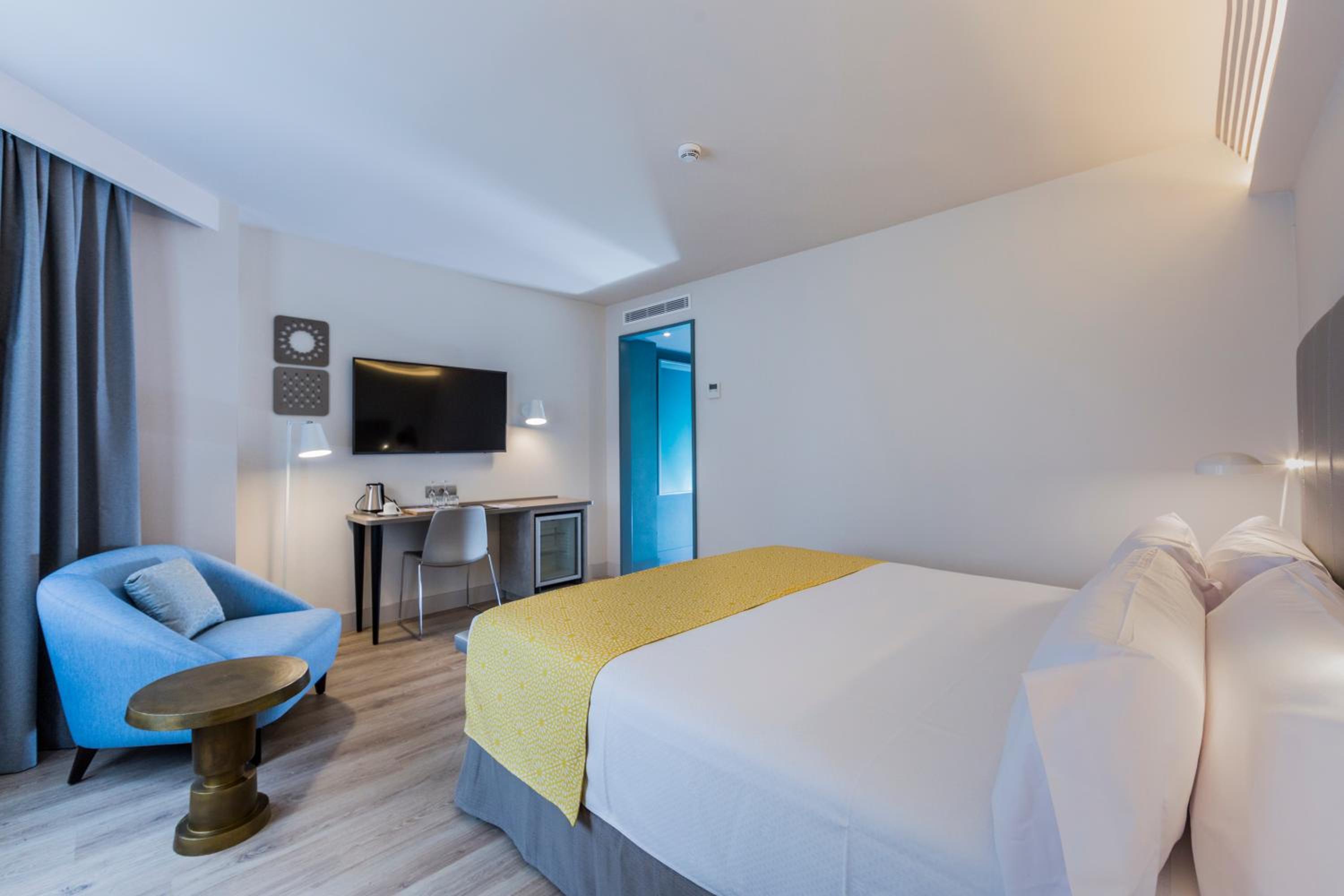 Superior Double Room - Photo 3